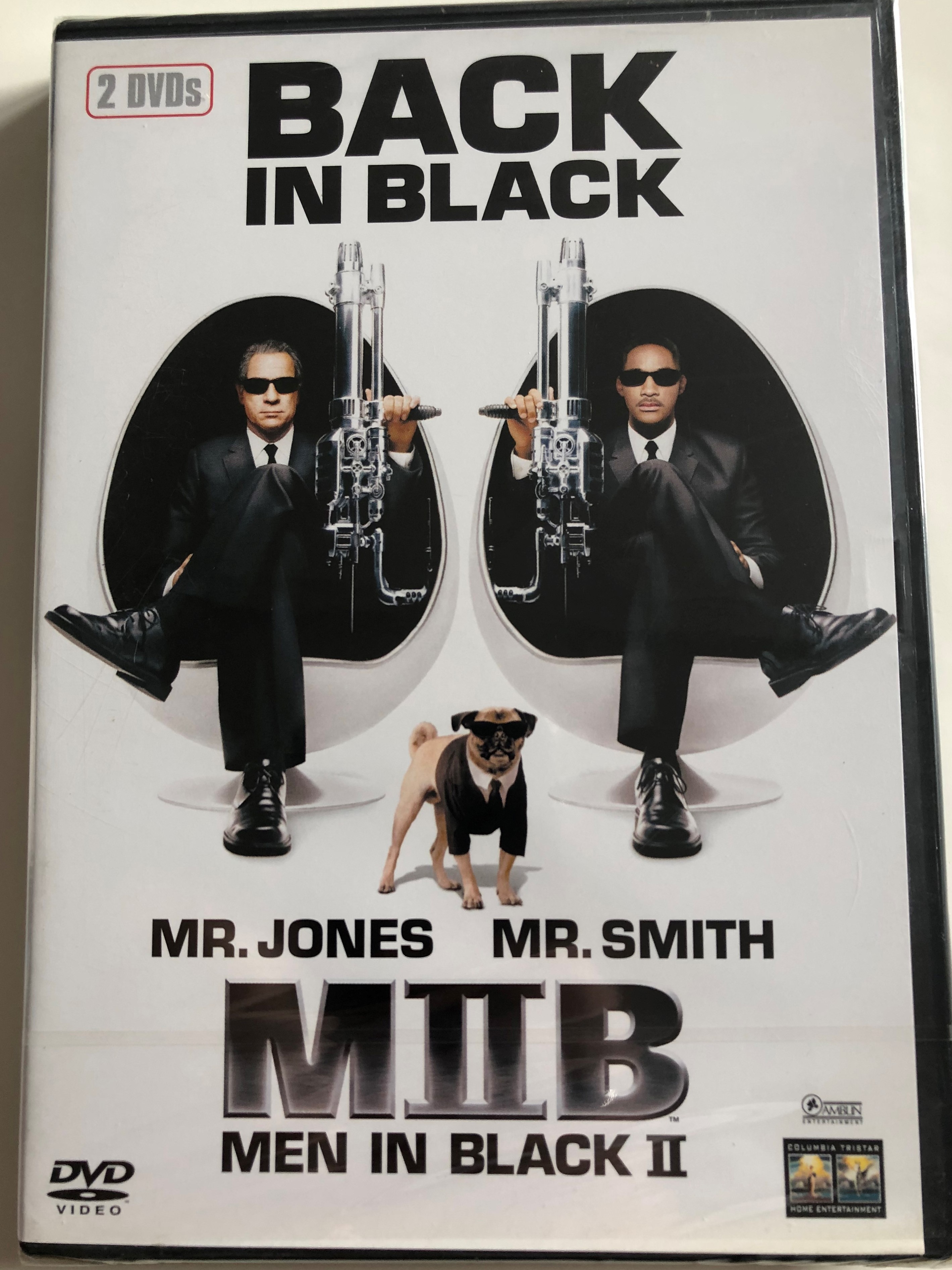 men-in-black-ii-back-in-black-2-dvd-directed-by-barry-sonnenfeld-1.jpg