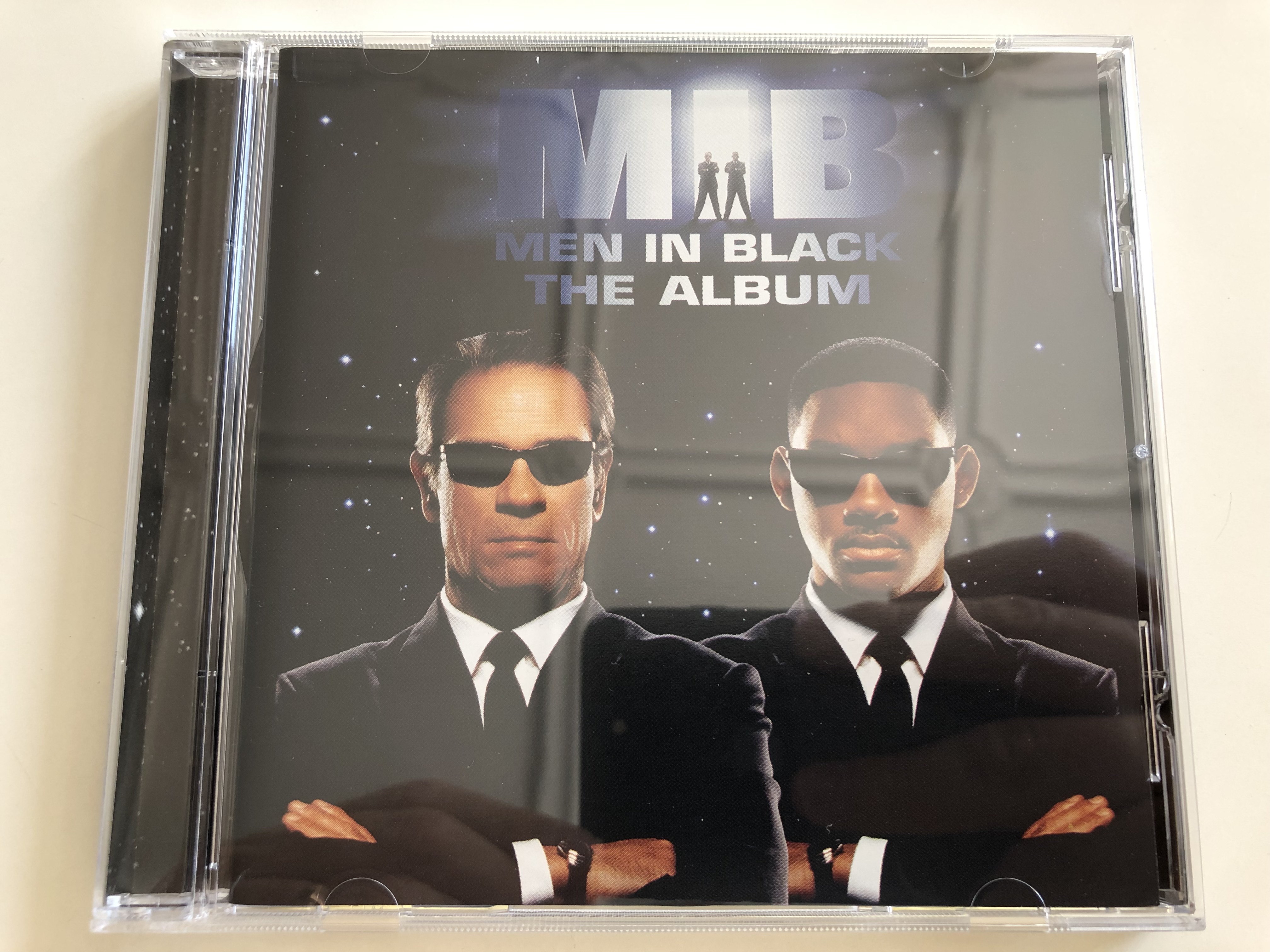 men-in-black-the-album-audio-cd-1997-columbia-mib-movie-soundtrack-col-488122-2-1-.jpg