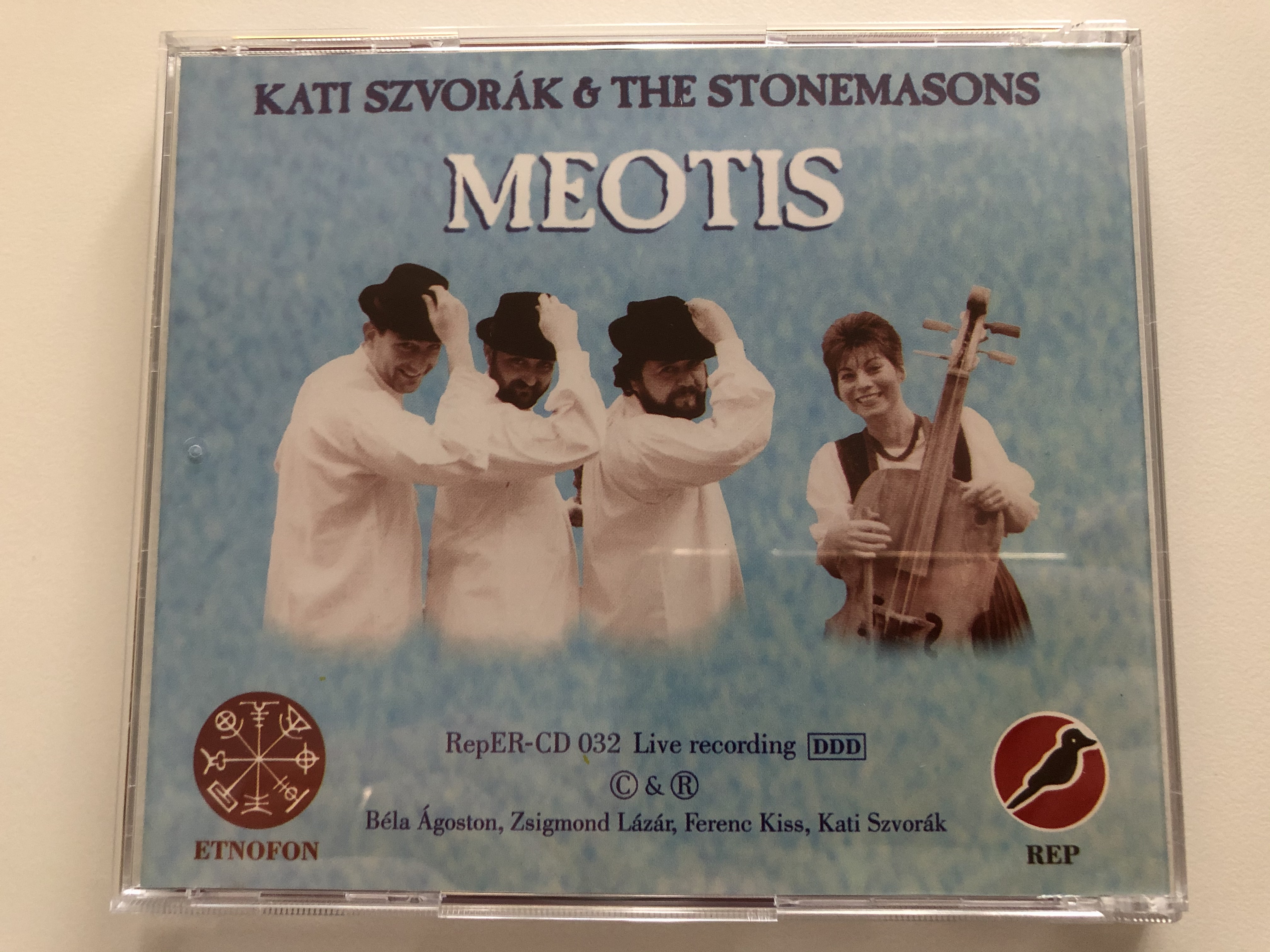 meotis-hungarian-free-folk-szvor-k-kati-s-a-k-farag-k-etnofon-audio-cd-2000-reper-cd-032-9-.jpg