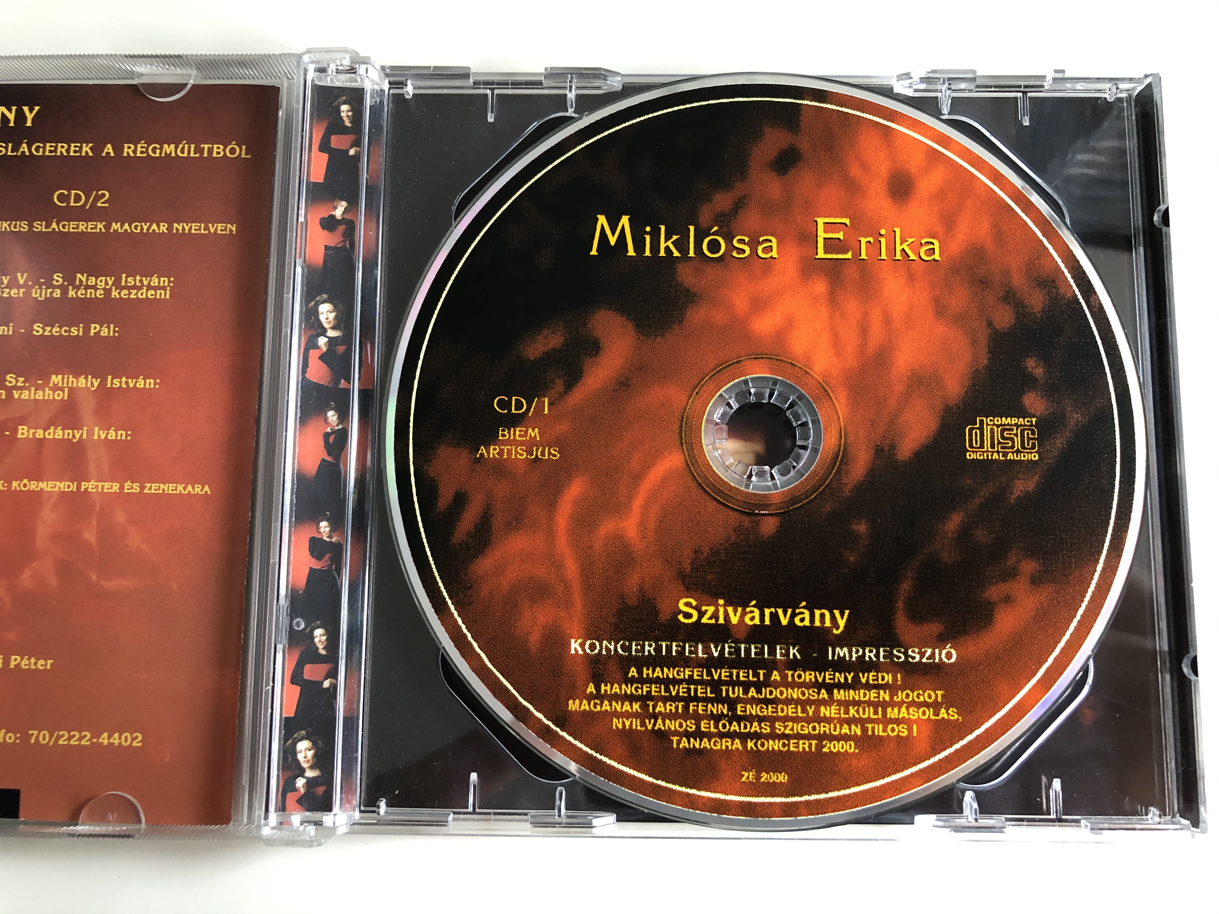 mikl-sa-erika-sziv-rv-ny-koncertfelvetelek-es-nosztalgikus-slagerek-a-regmultbol-tanagra-koncert-bt.-2x-audio-cd-2000-z-2000-5-.jpg