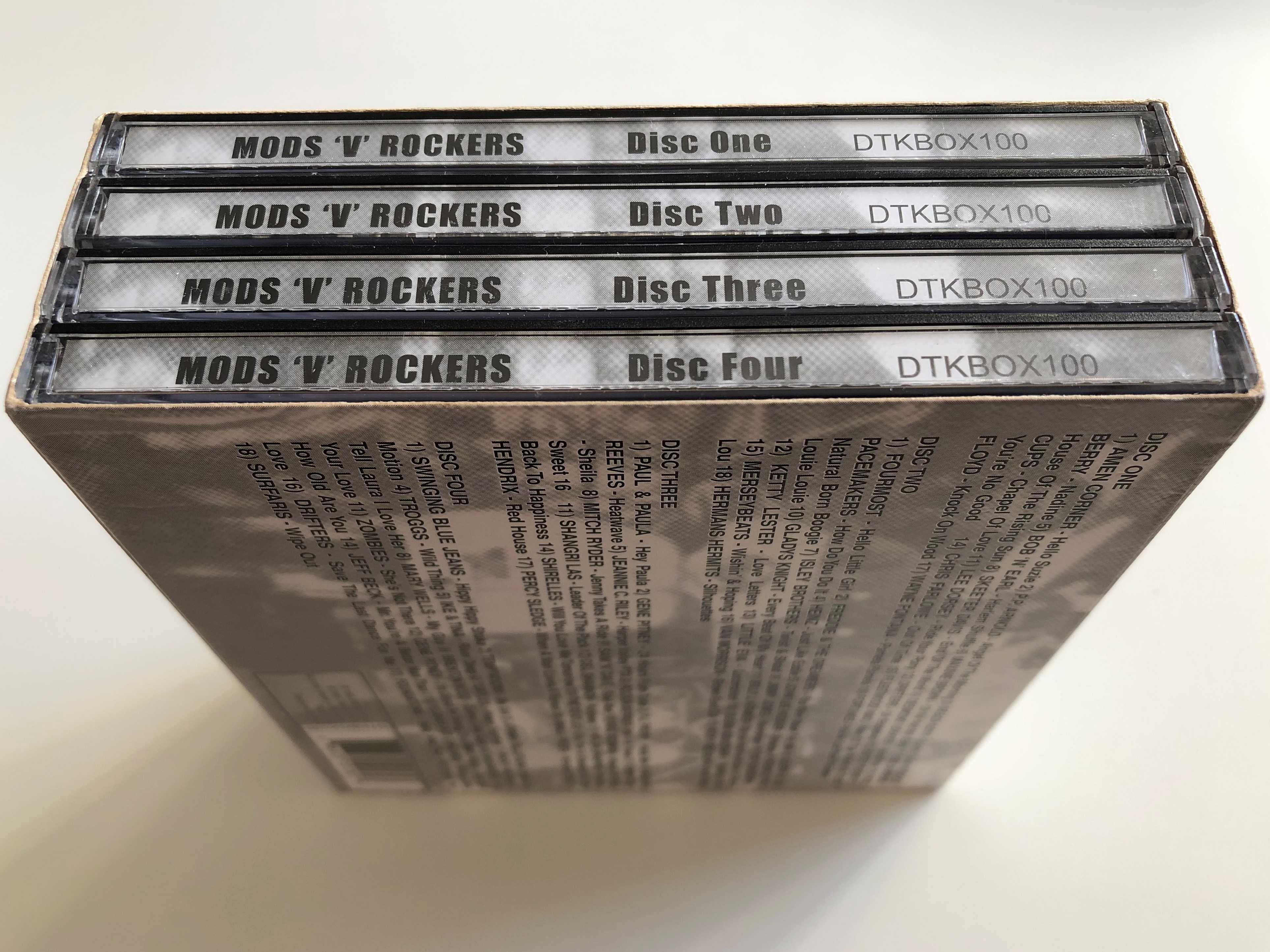mods-v-rockers-eighty-classic-hits-from-the-sixties-small-faces-yardbirds-kingsmen-beach-boys-little-eva-bob-earl-eric-burdon-many-more-dressed-to-kill-4x-audio-cd-set-1998-dtk.jpg