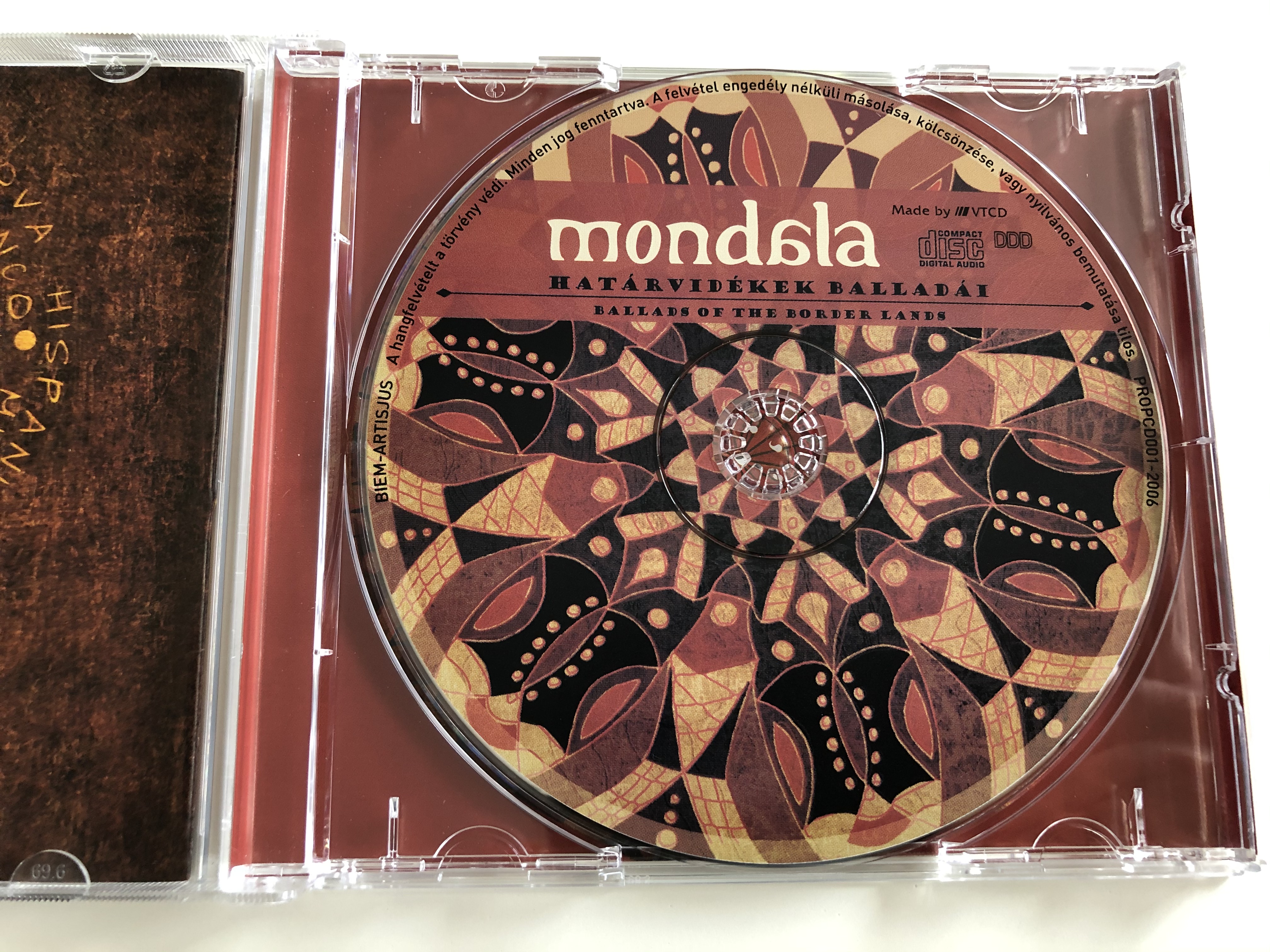 mondala-hat-rvid-kek-ballad-i-ballads-of-the-border-lands-america-latina-moldova-hispania-transilvania-bossa-nova-flamenco-milonga-tango-propeller-bt.-audio-cd-2006-propcd001-10-.jpg