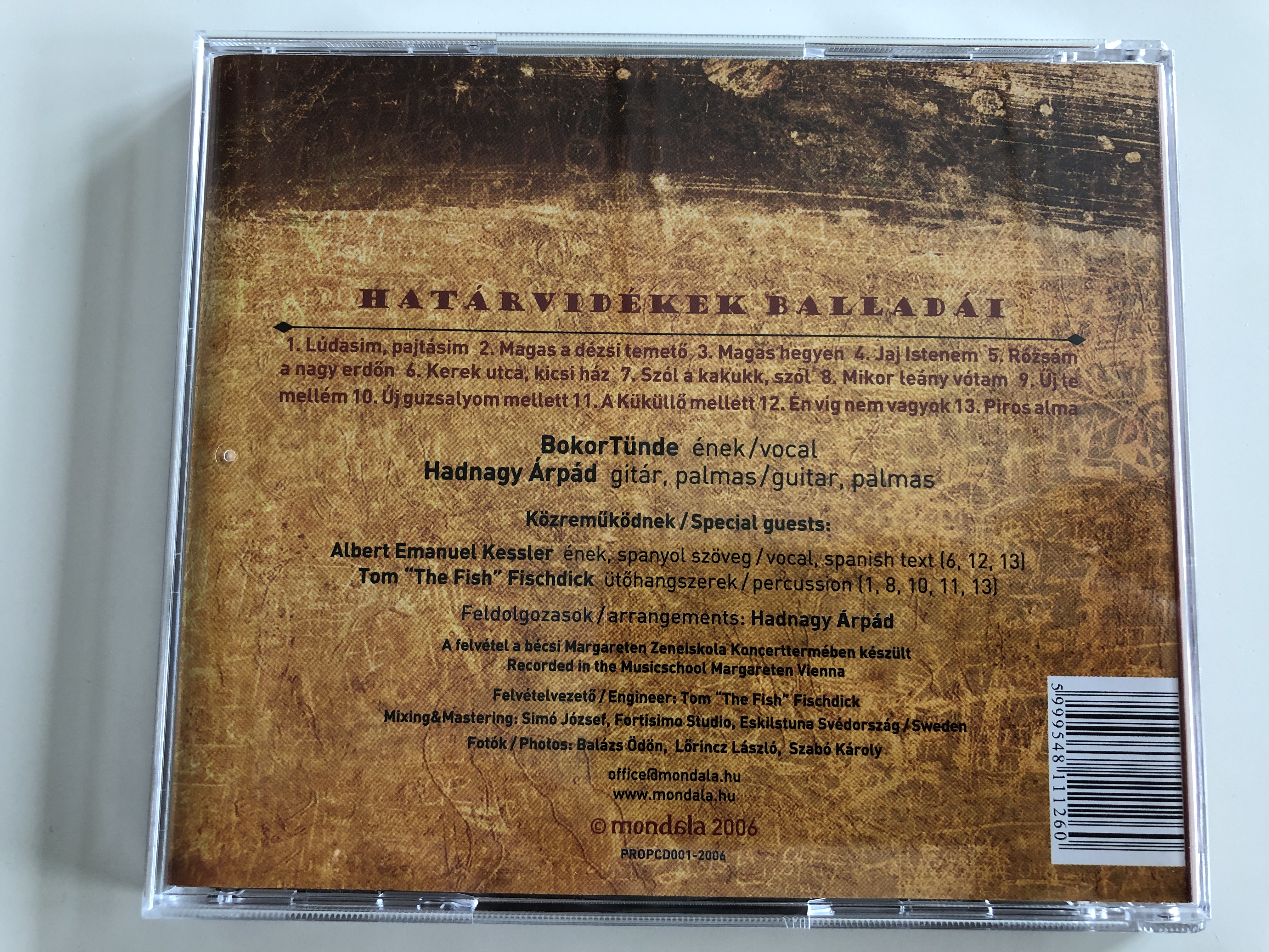 mondala-hat-rvid-kek-ballad-i-ballads-of-the-border-lands-america-latina-moldova-hispania-transilvania-bossa-nova-flamenco-milonga-tango-propeller-bt.-audio-cd-2006-propcd001-11-.jpg