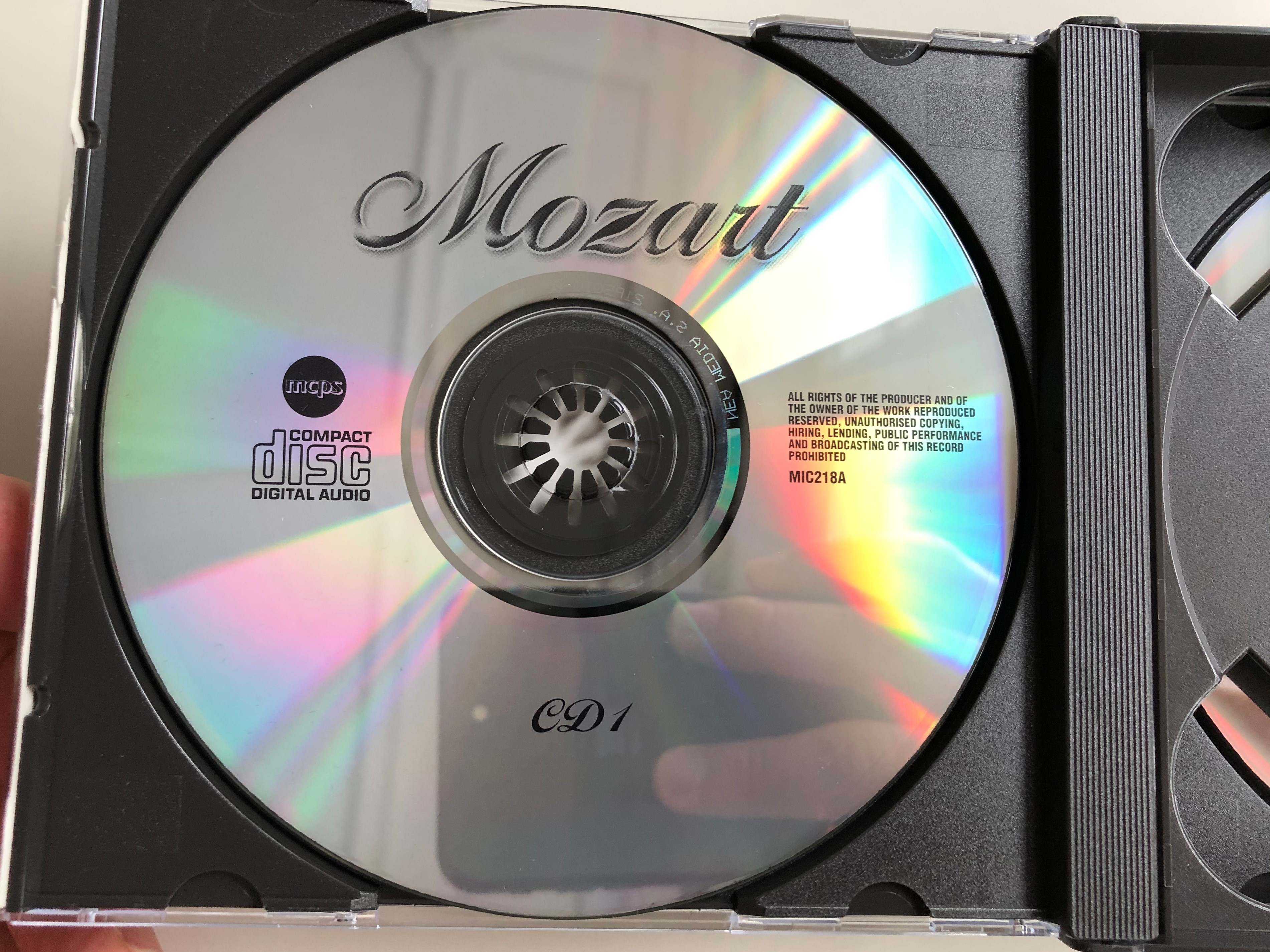 mozart-2cd-serenade-for-strings-no.-13-g-major-kv-525-eine-kleine-nachtmusik-rondo-allegro-concerto-for-violin-and-orchestra-no.-3-g-major-kv-216-allegro-adagio-sonata-no.-11-a-majo.jpg