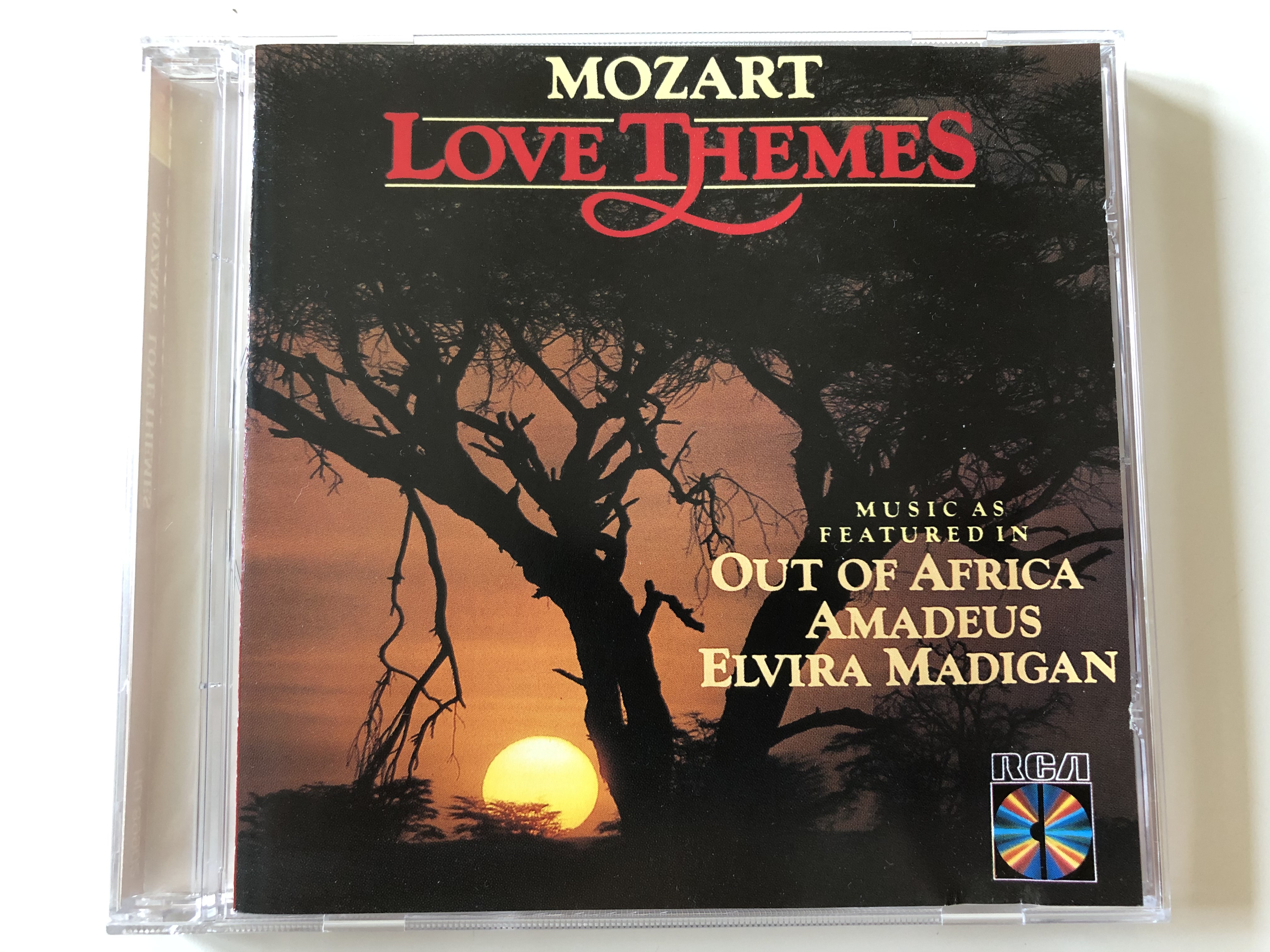 mozart-love-themes-music-as-featured-in-out-of-africa-amadeus-elvira-madigan-rca-red-seal-audio-cd-rd-89902-1-.jpg