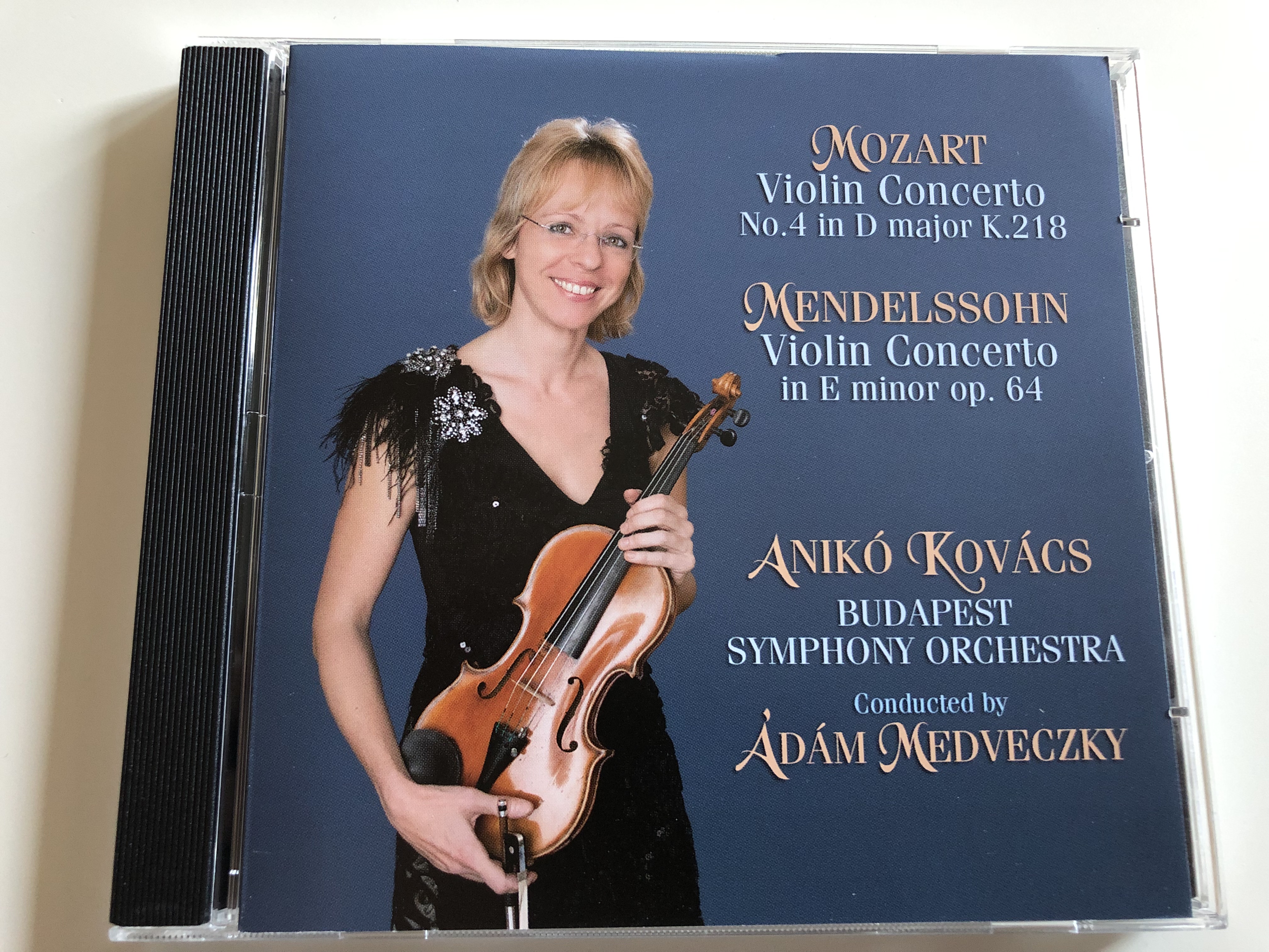 mozart-violin-concerto-no.-4-in-d-major-k.-218-mendelssohn-violin-concerto-in-e-minor-op.-64-aniko-kovacs-budapest-symphony-orchestra-conducted-by-adam-medveczky-hungaroton-classic-audio-cd-2-1-.jpg