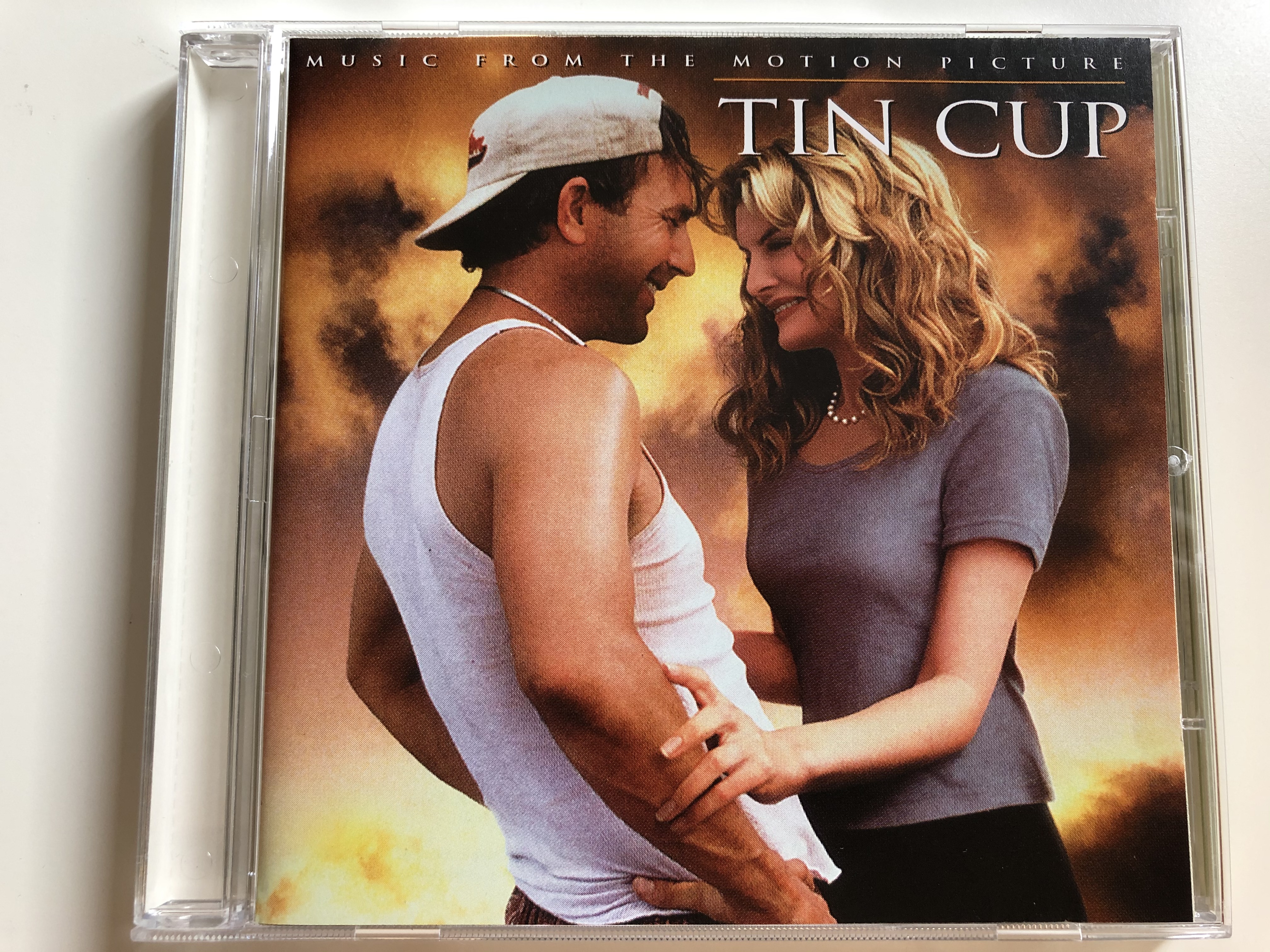 music-from-the-motion-picture-tin-cup-epic-soundtrax-audio-cd-1996-epc-484293-2-1-.jpg