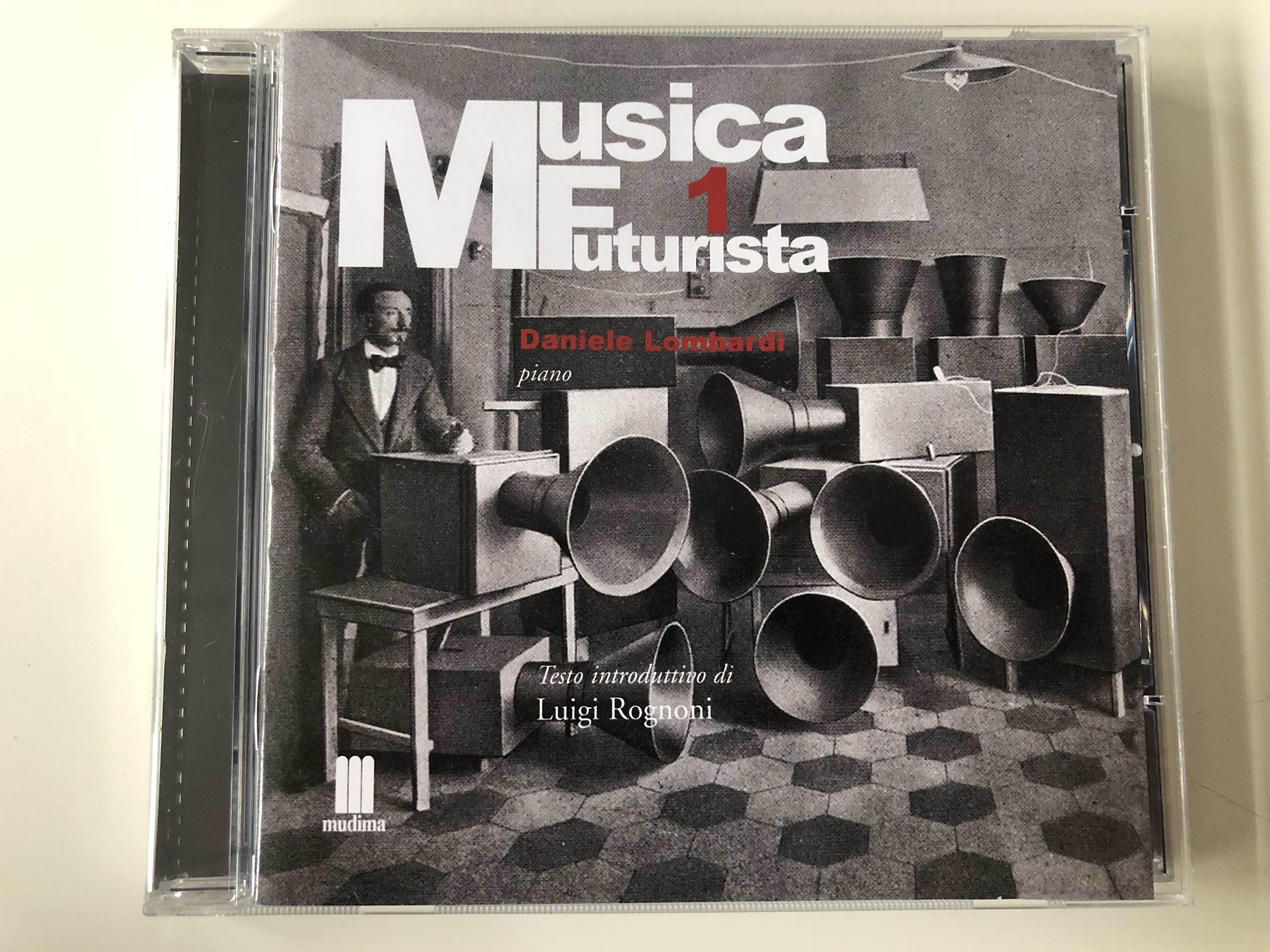 musica-futurista-1-daniele-lombardi-piano-testo-introduttivo-di-luigi-rognoni-mudima-ed.-musicali-audio-cd-2010-8033224410265-1-.jpg