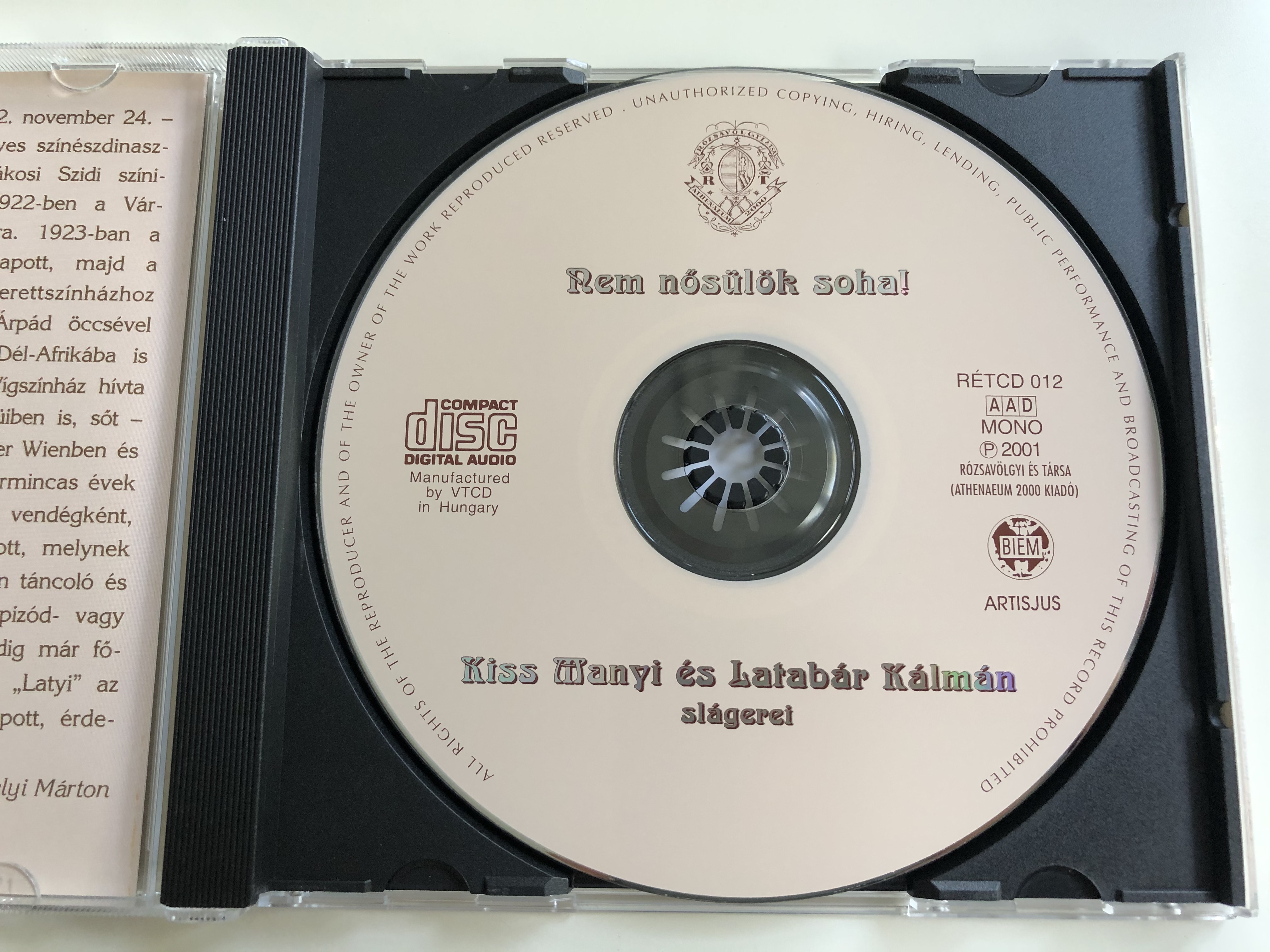 nem-nosulok-soha-kiss-manyi-es-latabar-kalman-slagerei-r-zsav-lgyi-s-t-rsa-audio-cd-2001-mono-r-tcd-012-5-.jpg