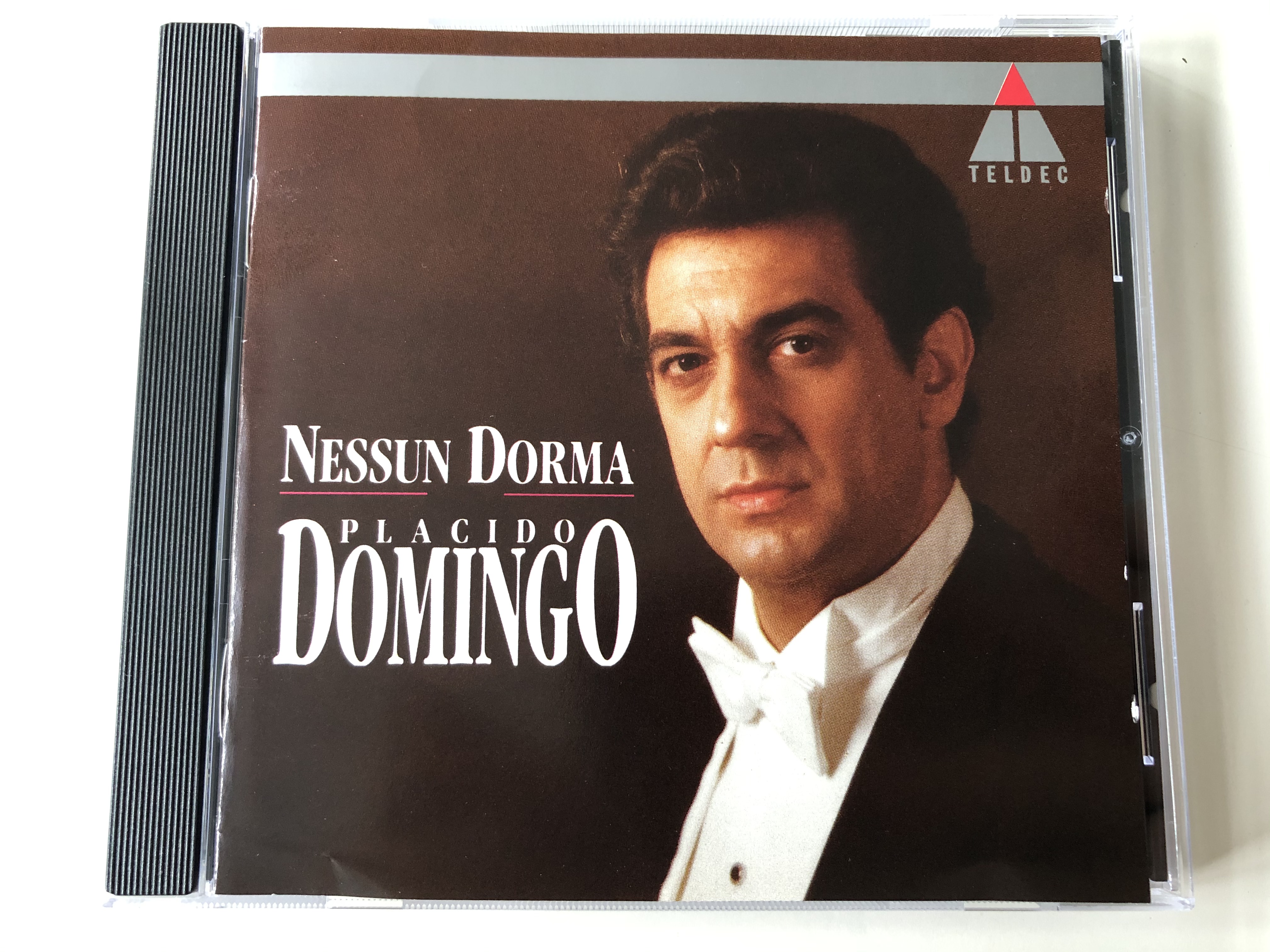 nessun-dorma-placido-domingo-teldec-classics-audio-cd-1991-stereo-9031-73741-2-1-.jpg
