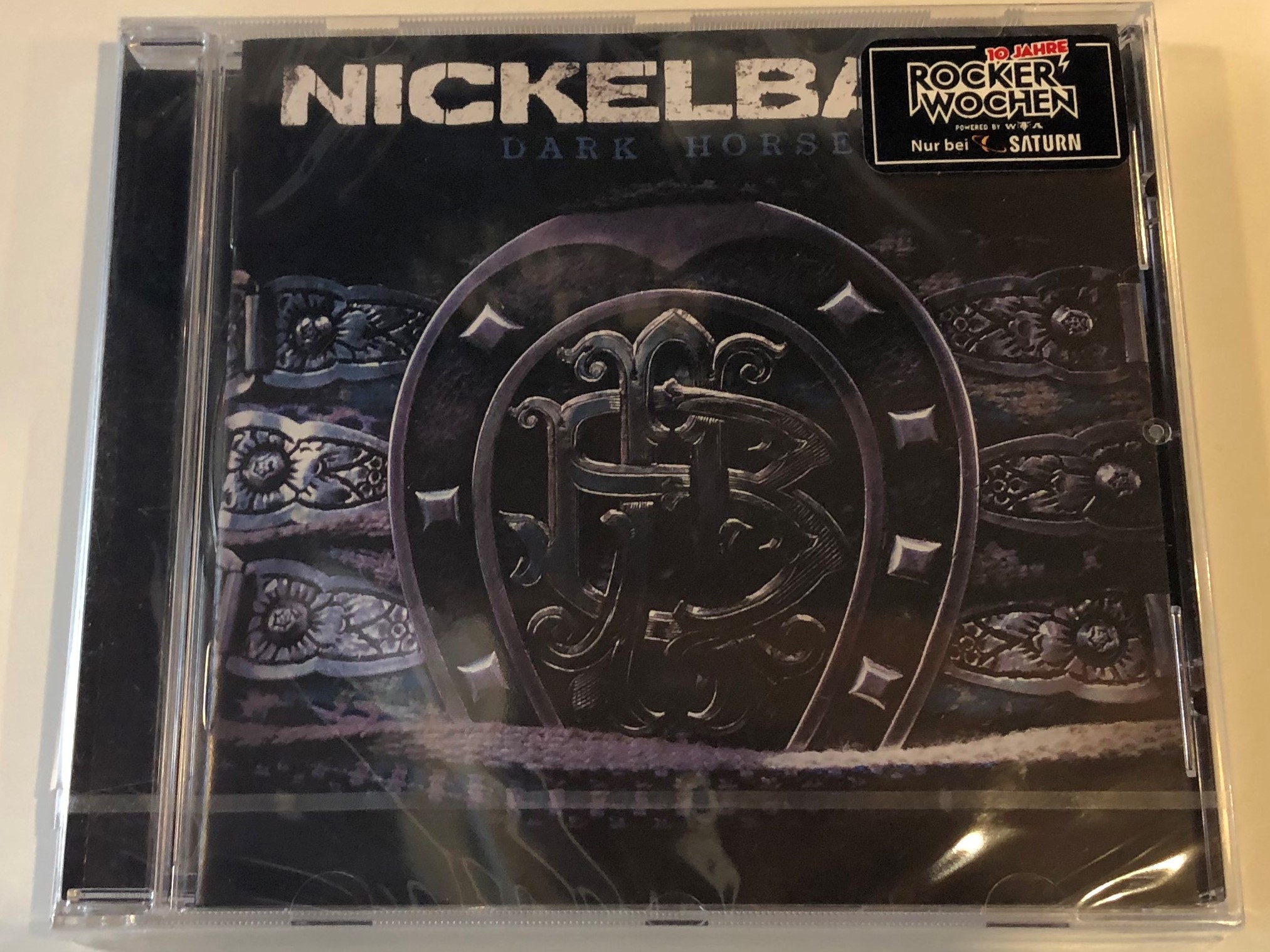 nickelback-dark-horse-roadrunner-records-audio-cd-2008-016861802820-1-.jpg