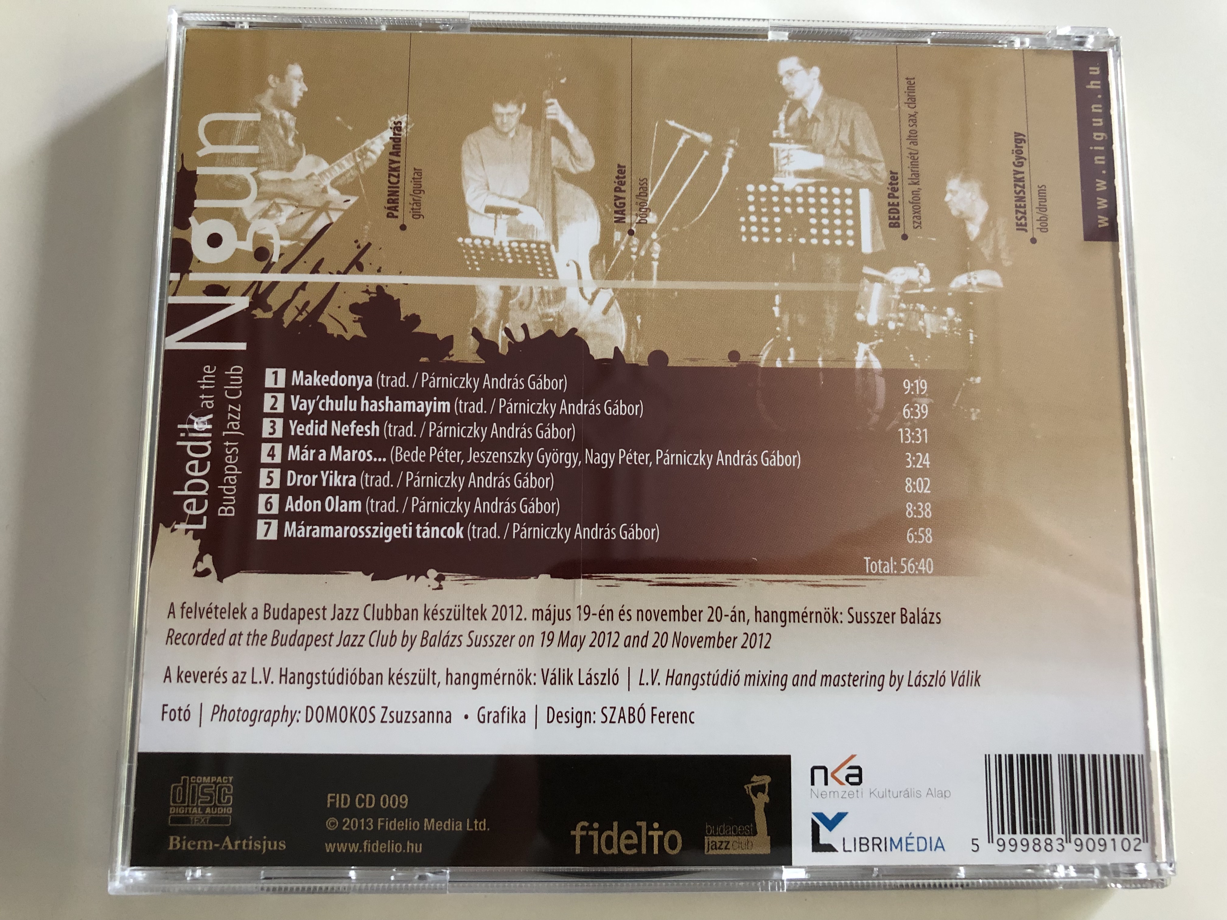 nigun-lebedik-at-the-budapest-jazz-club-audio-cd-2012-fidelio-fid-cd-009-6-.jpg
