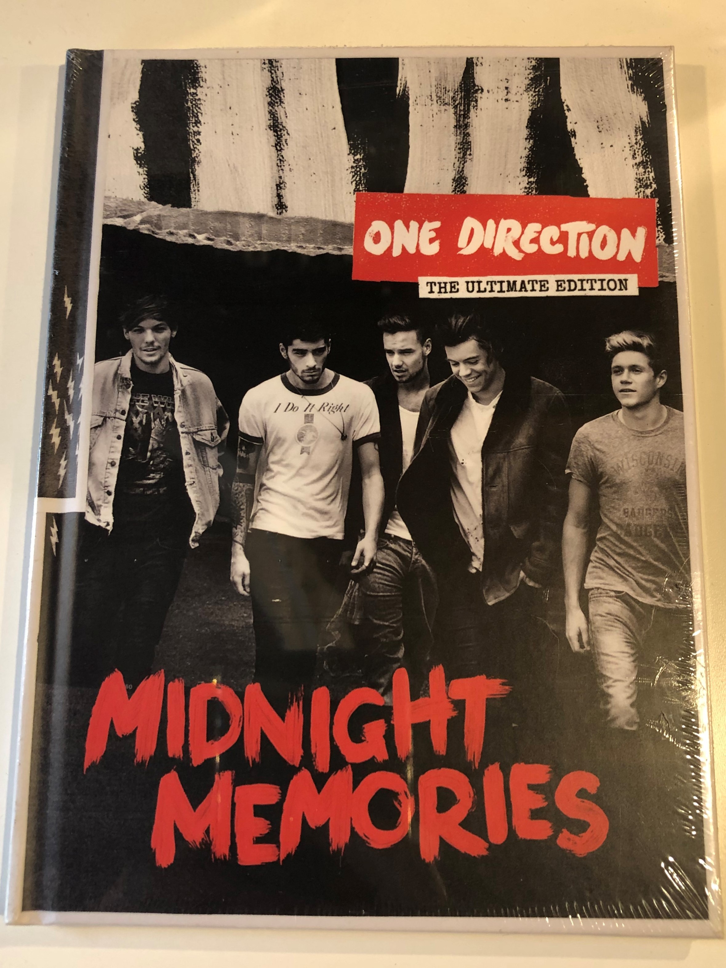one-direction-the-ultimate-edition-midnight-memories-simco-limited-audio-cd-2013-88883791692-1-.jpg