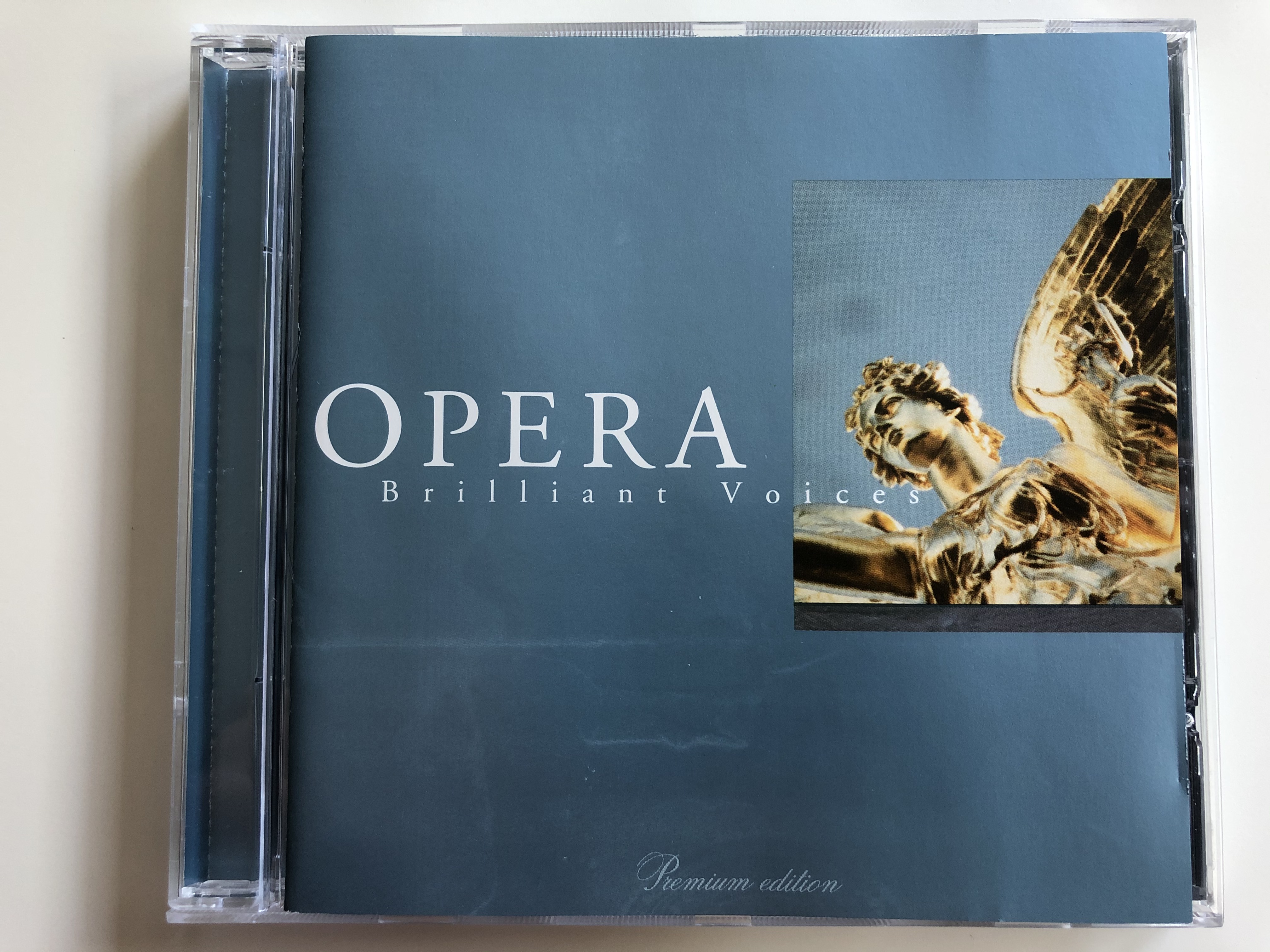opera-brilliant-voices-music-express-audio-cd-mec-526-1-.jpg