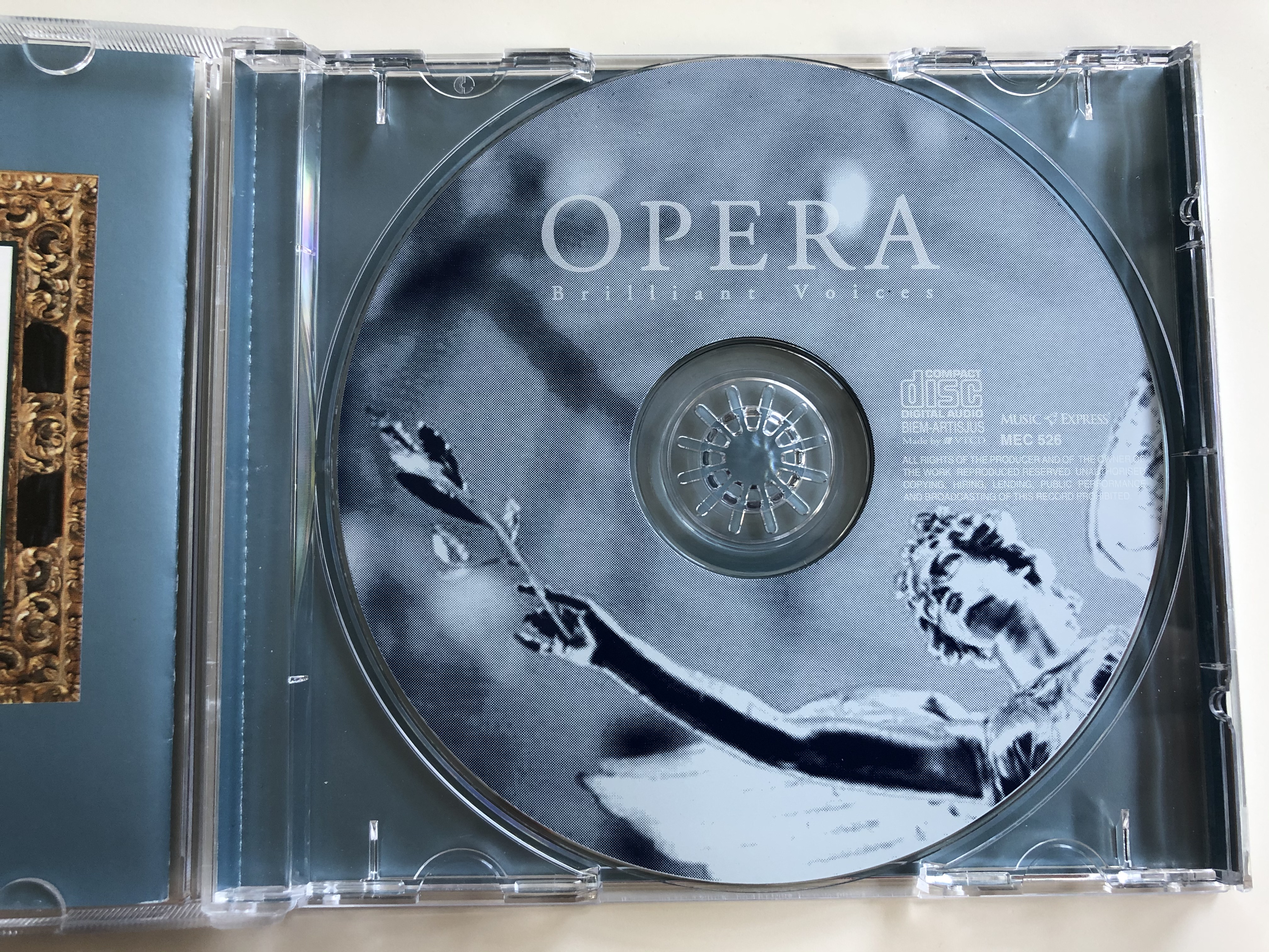 opera-brilliant-voices-music-express-audio-cd-mec-526-5-.jpg