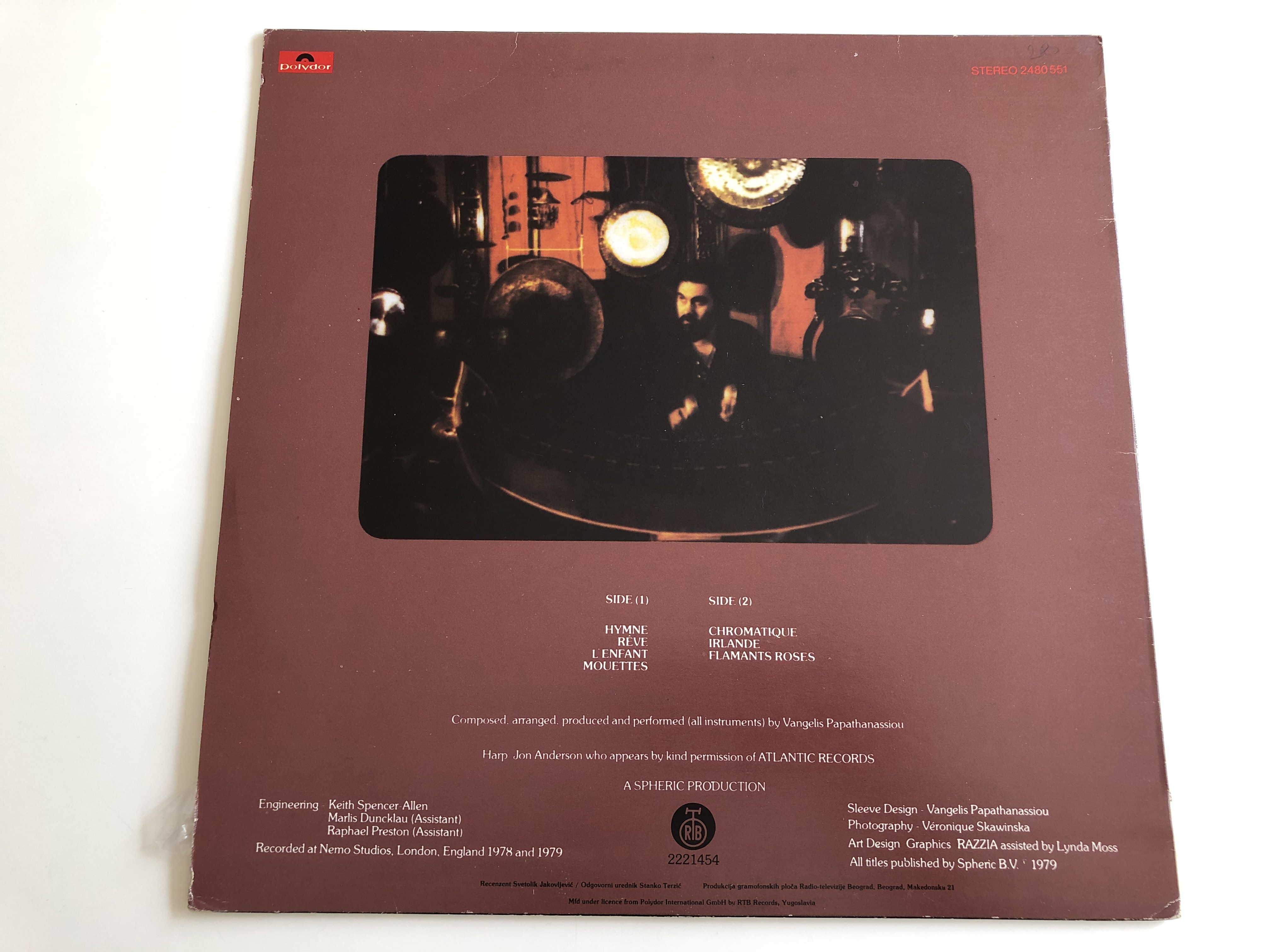 opera-sauvage-musique-originale-de-vangelis-papathanassiou-pour-la-serie-televisee-de-frederic-rossif-polydor-lp-stereo-2480-551-2-.jpg