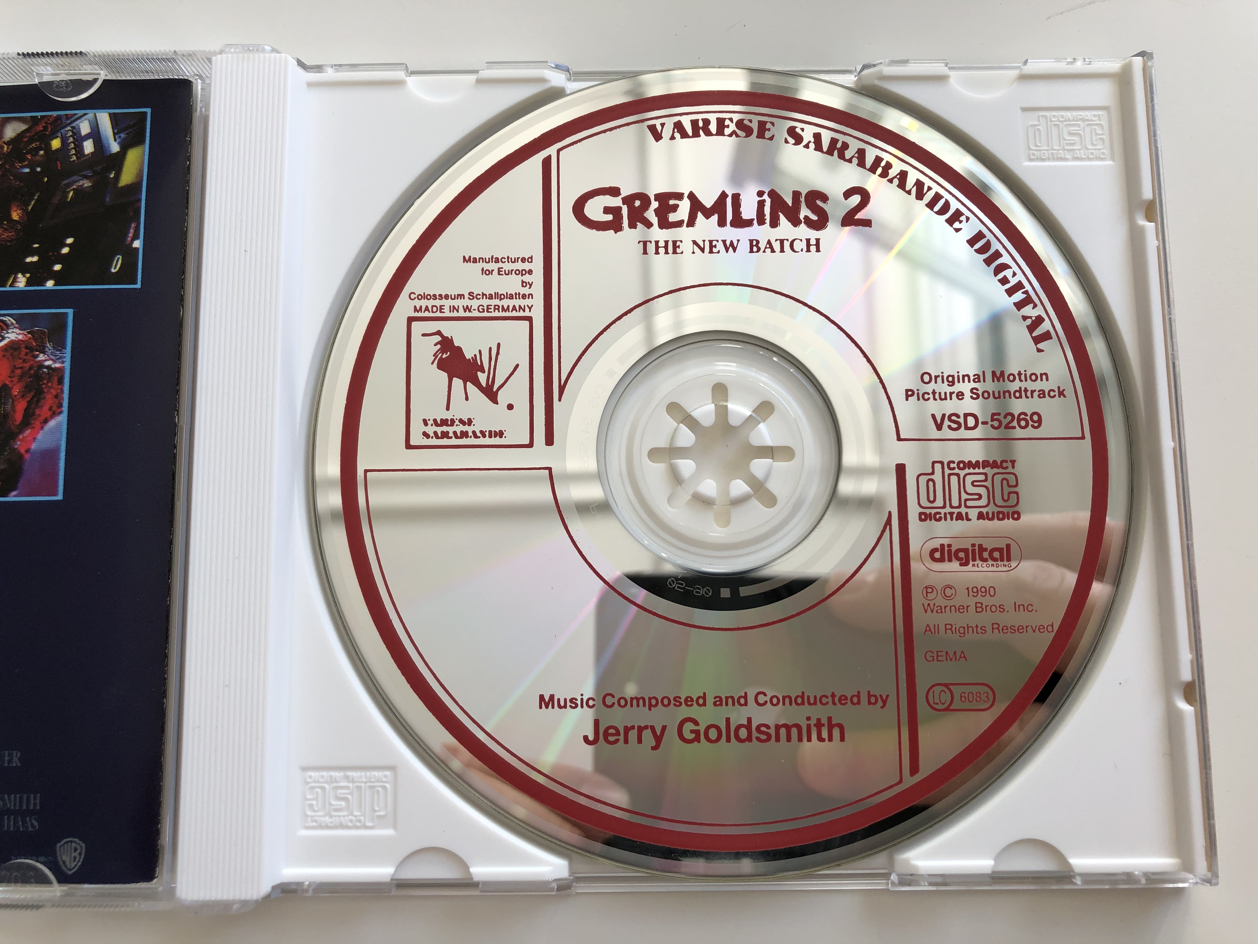 original-motion-picture-soundtrack-gremlins-2-the-new-batch-music-composed-and-conducted-by-jerry-goldsmith-var-se-sarabande-audio-cd-1990-vsd-5269-4-.jpg