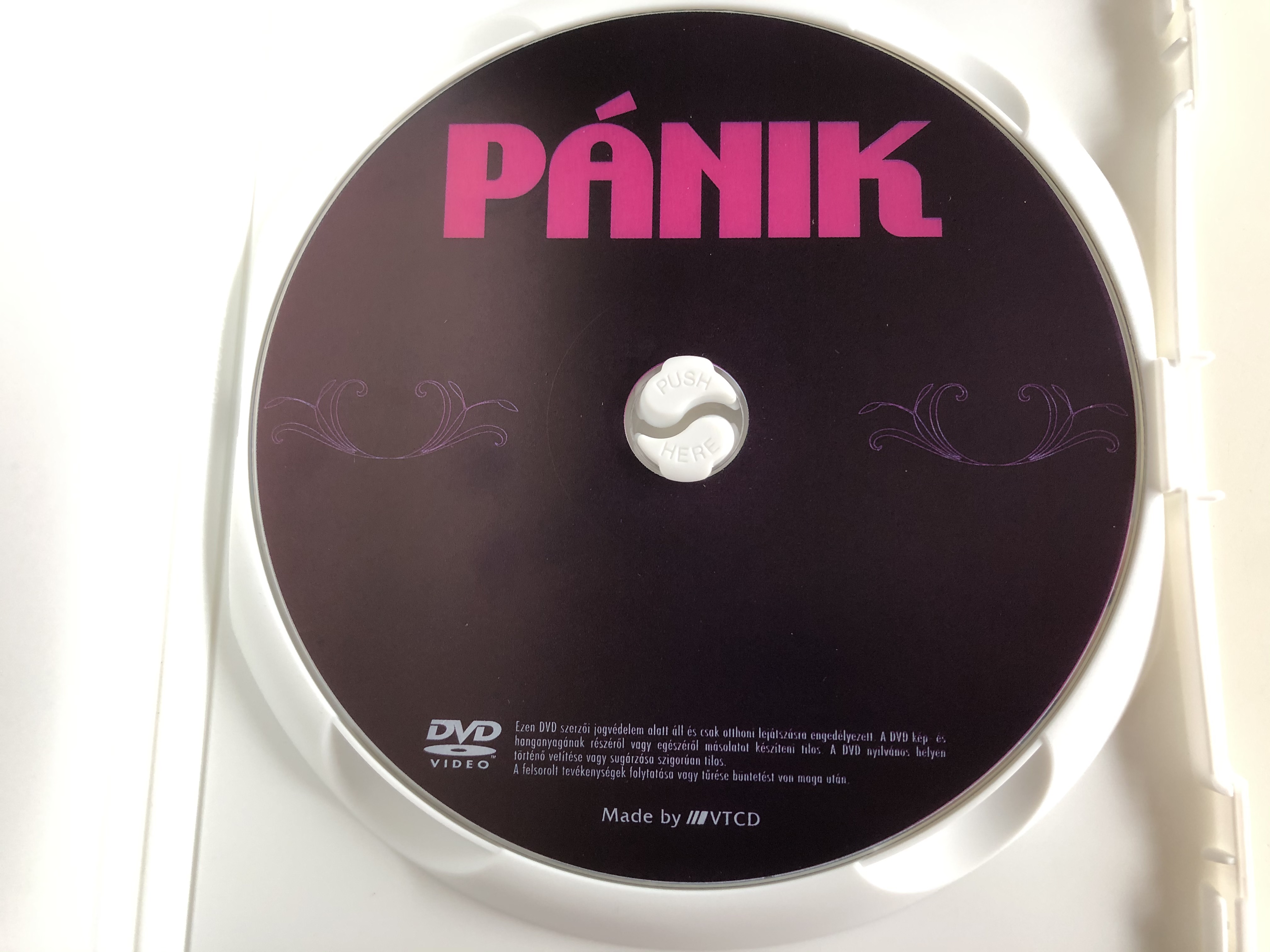 p-nik-dvd-2008-panic-directed-by-till-attila-2.jpg