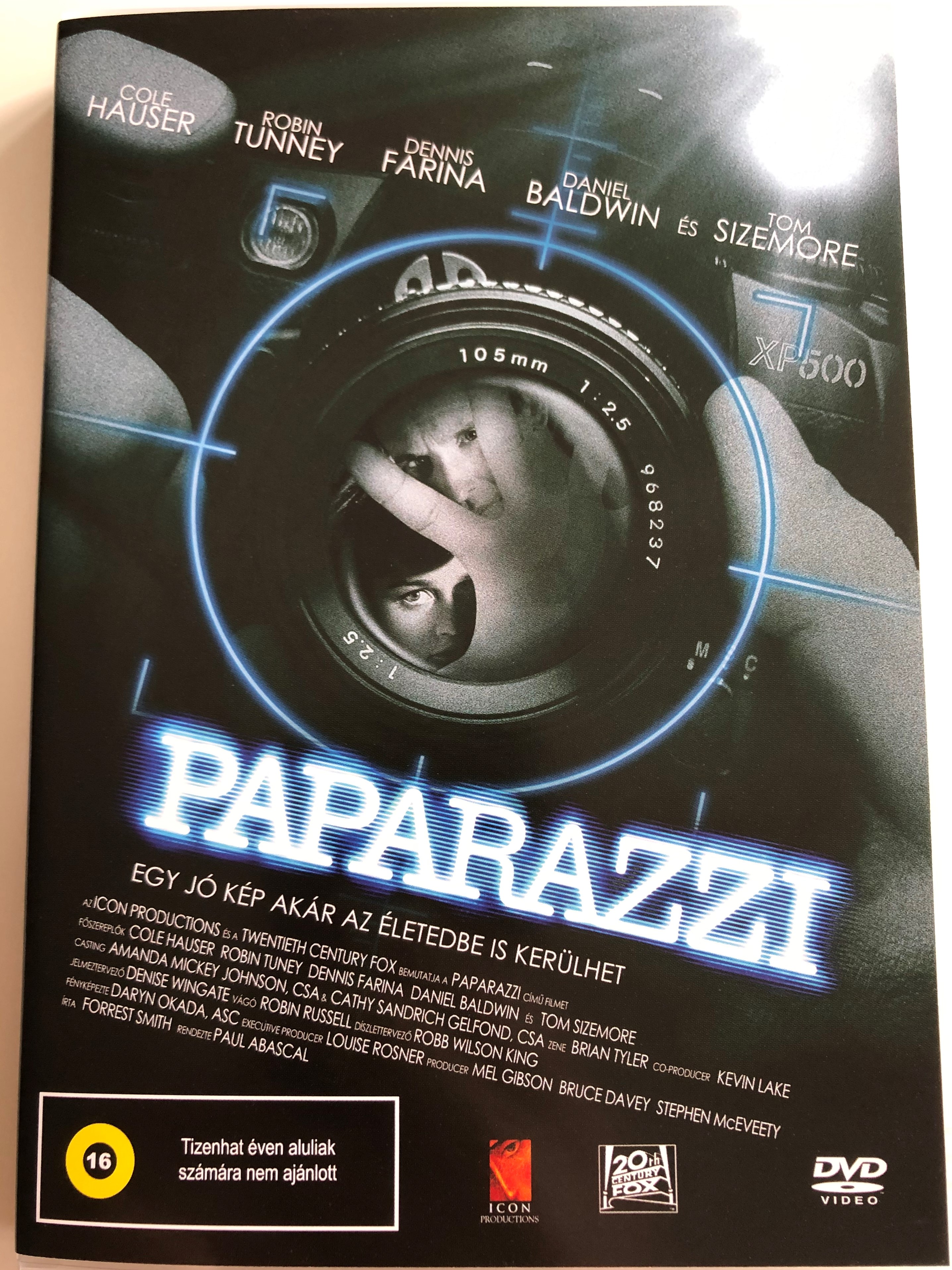 Paparazzi DVD 2004 / Directed by Paul Abascal / Starring: Cole Hauser,  Robin Tunney, Dennis Farina, Daniel Baldwin, Tom Sizemore -  bibleinmylanguage