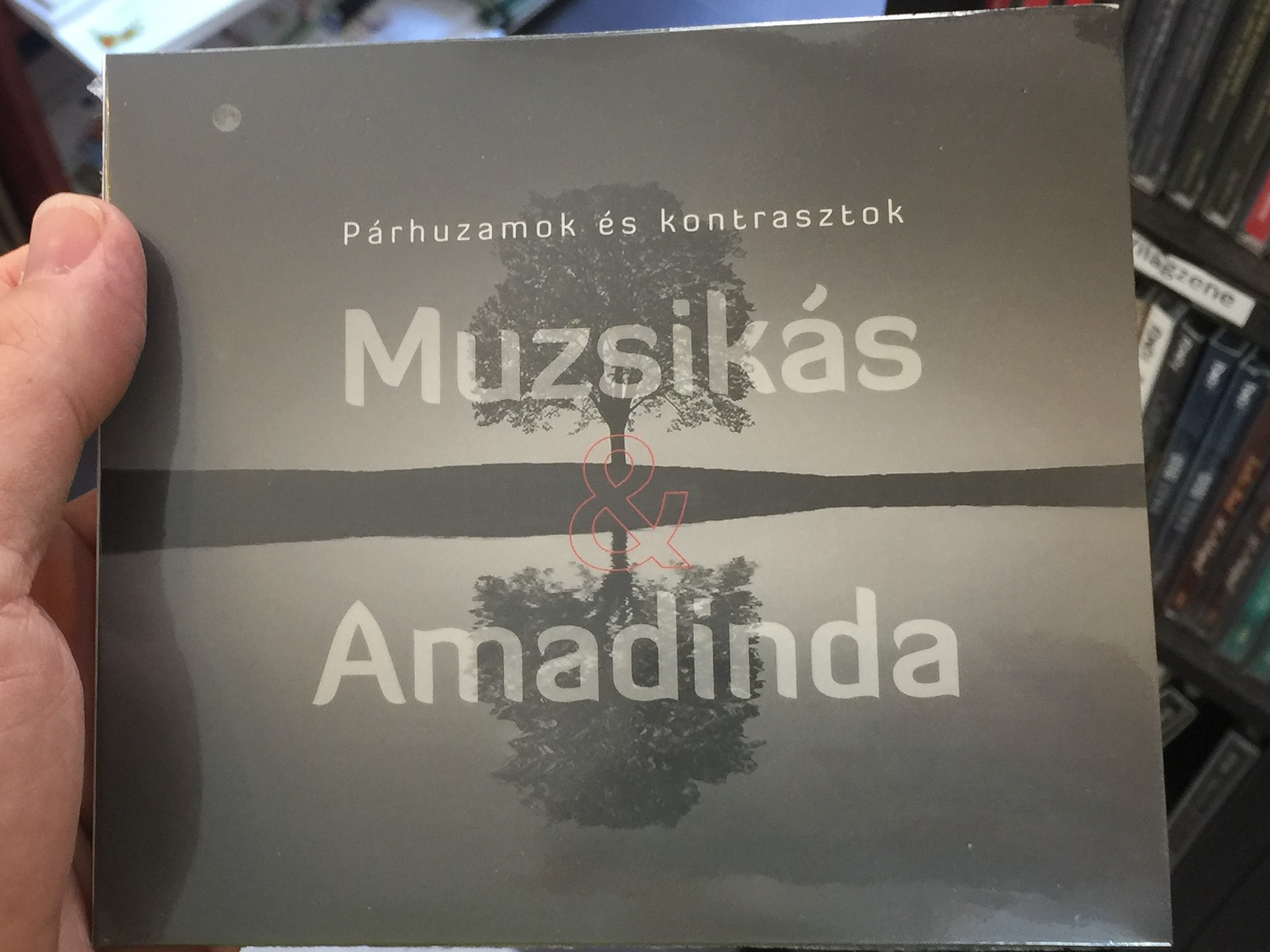 parhuzamok-es-kontrasztok-muzsikas-amadinda-fono-budai-zenehaz-audio-cd-2019-5998048544127-1-.jpg