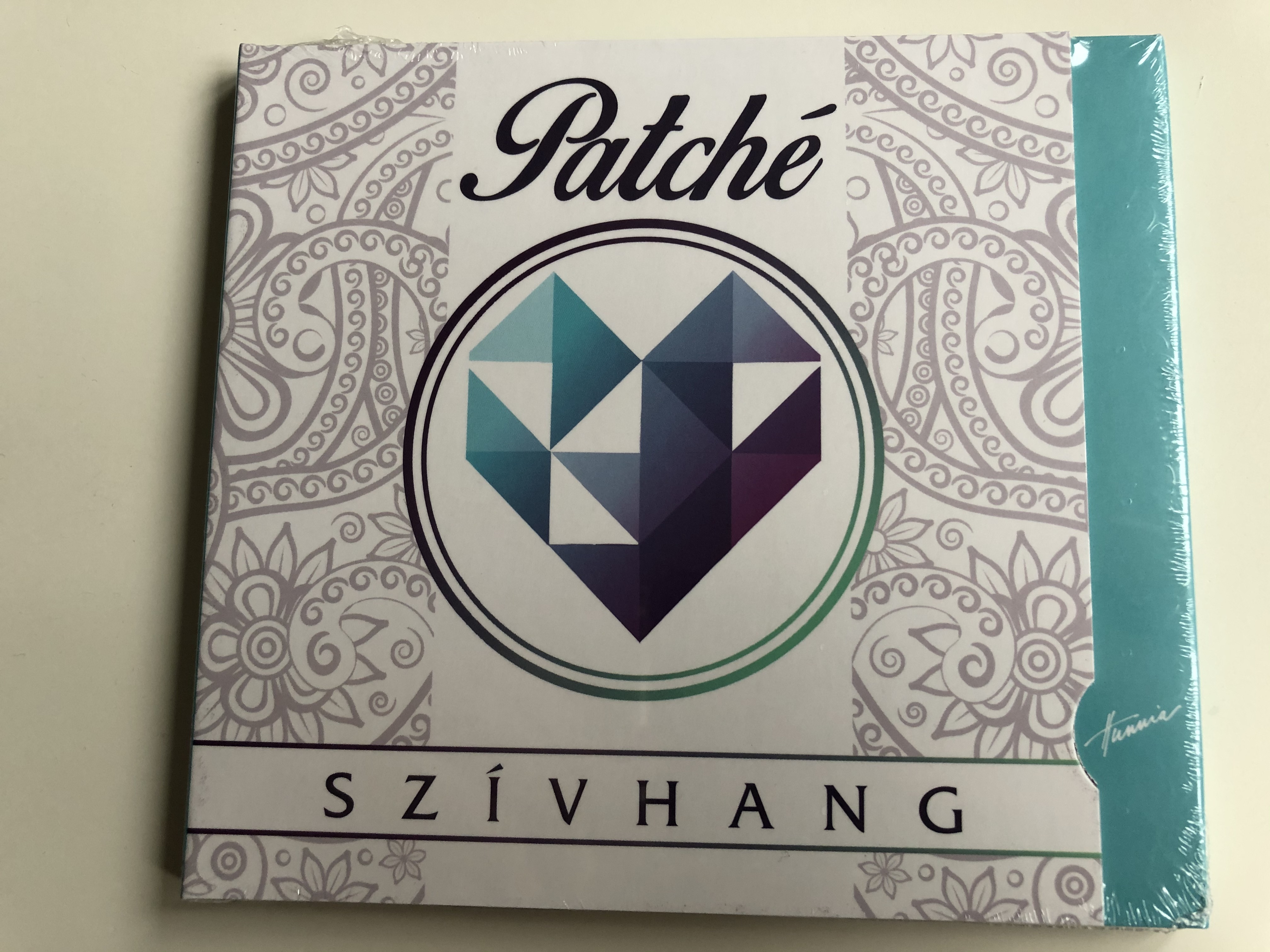 patche-szivhang-hunnia-records-film-production-audio-cd-2016-hrcd1611-1-.jpg