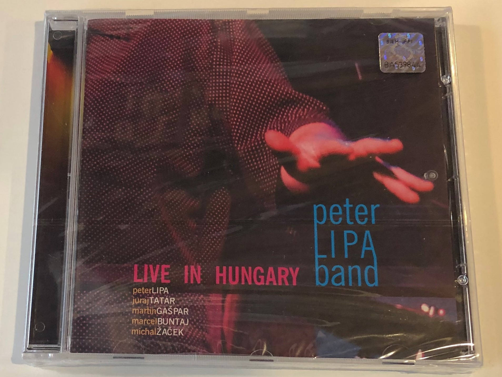 peterlipaband-live-in-hungary-peter-lipa-juraj-tat-r-martin-ga-par-marcel-buntaj-michal-a-ek-gramy-records-audio-cd-2004-gr-051-1-.jpg peterlipaband-live-in-hungary-peter-lipa-juraj-tat-r-martin-ga-par-marcel-buntaj-michal-a-ek-gramy-records-audio-cd-2004-gr-051-1-.jpg