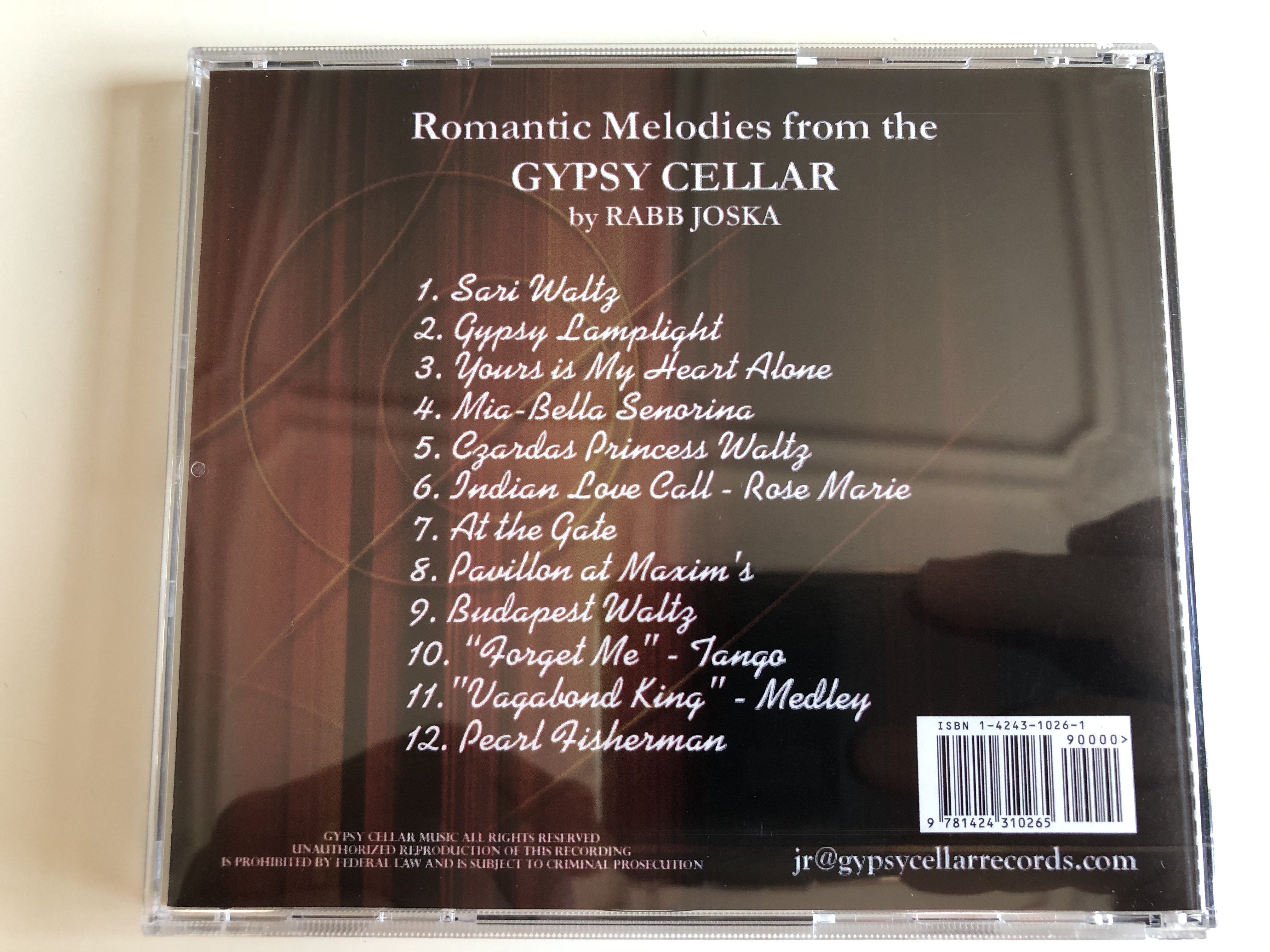 play-gypsy-rogue-romantic-melodies-by-rabb-j-ska-gypsy-cellar-records-audio-cd-9781424310265-5-.jpg