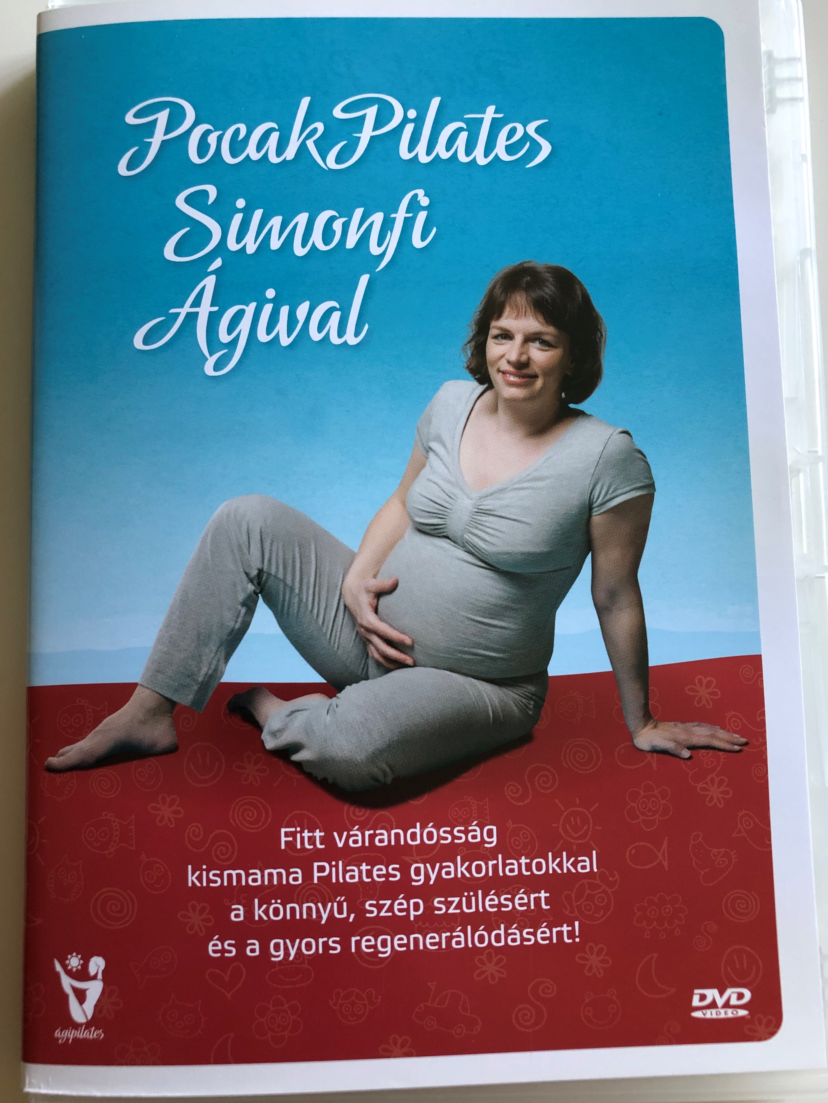 pocak-pilates-simonfi-gival-dvd-2011-pilates-for-pregnant-women-fitt-v-rand-s-g-kismama-pilates-gyakorlatokkal-a-k-nny-sz-p-sz-l-s-re-s-a-gyors-regener-l-d-s-rt-1-.jpg