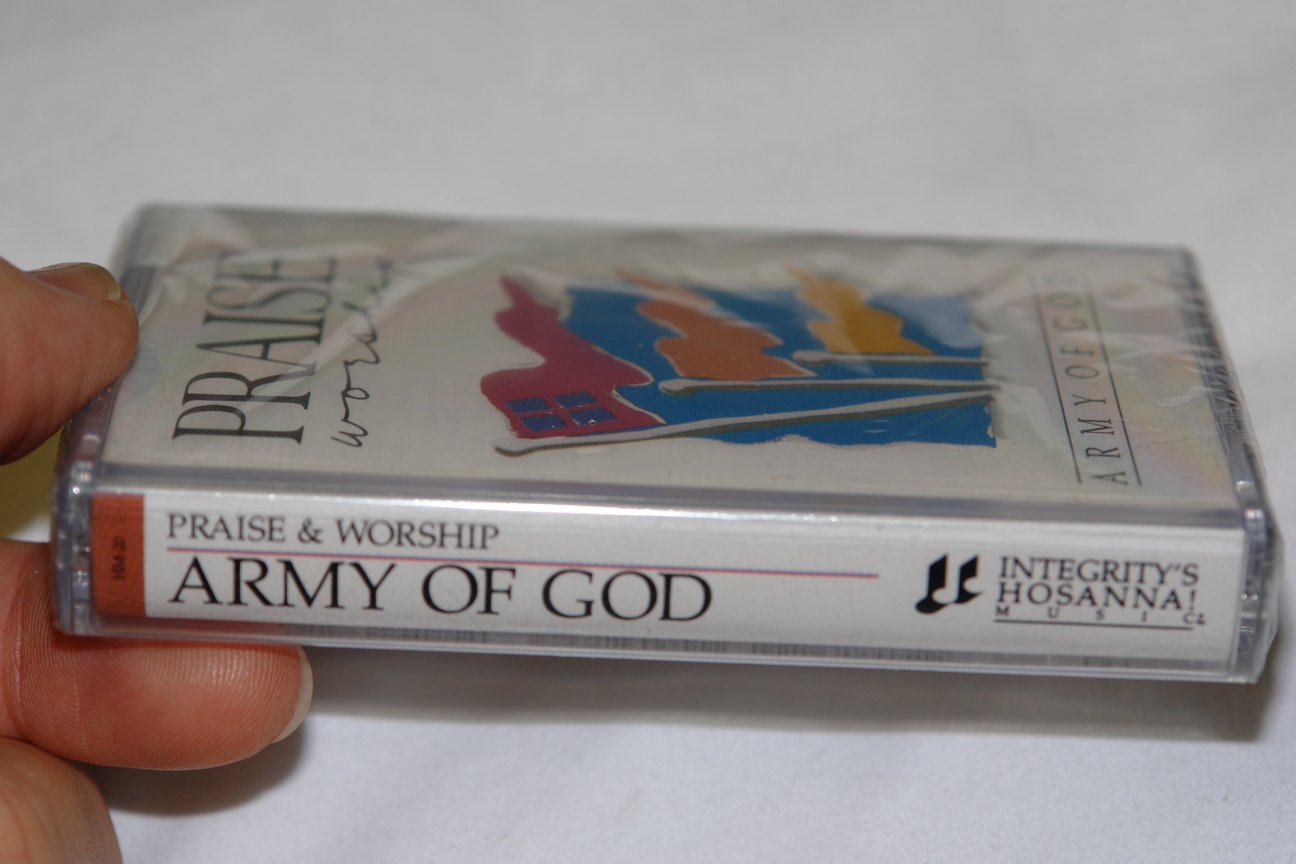 praise-worship-army-of-god-integrity-s-hosanna-music-audio-cassette-hm-20-2-.jpg