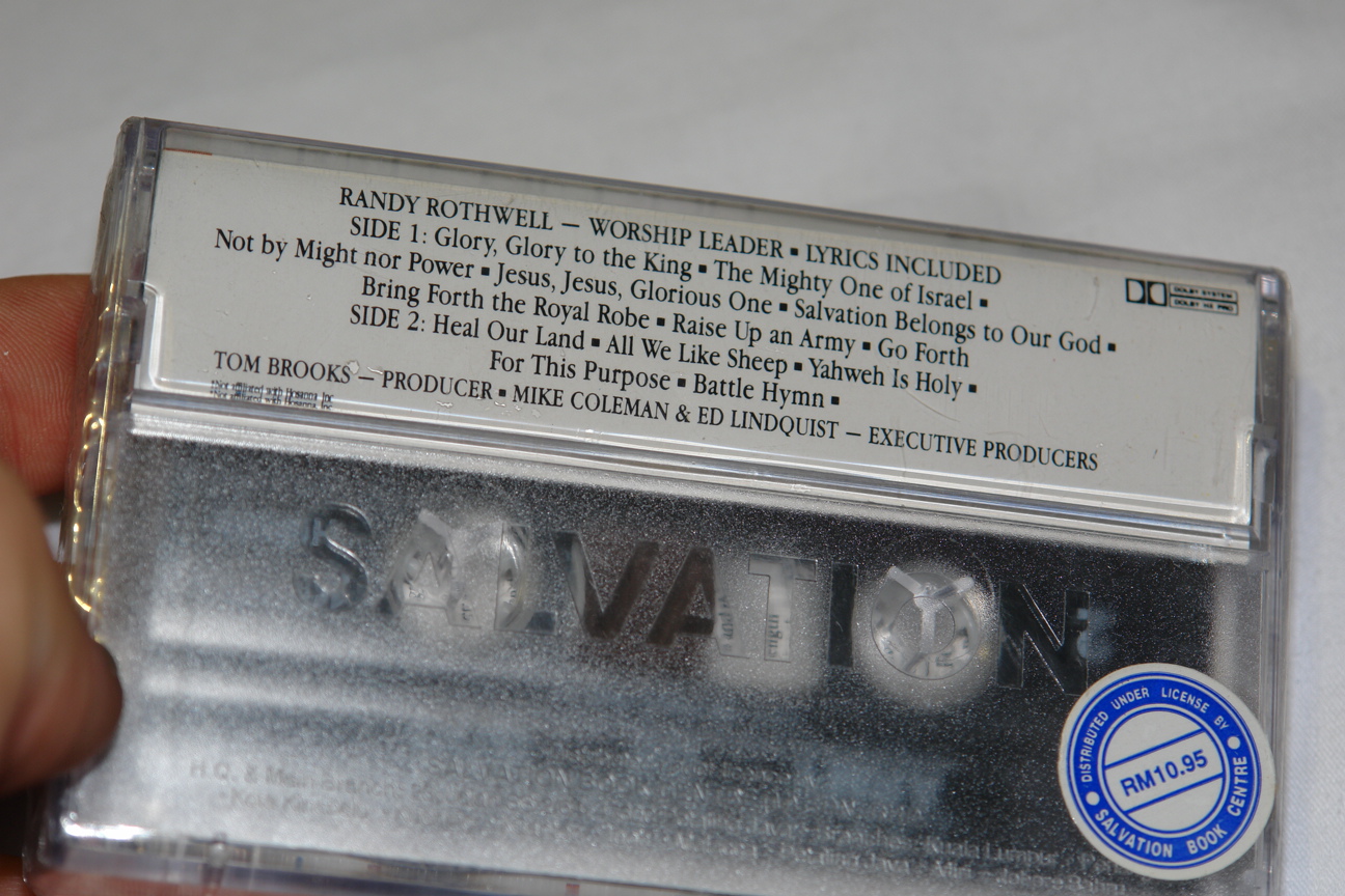 praise-worship-army-of-god-integrity-s-hosanna-music-audio-cassette-hm-20-3-.jpg