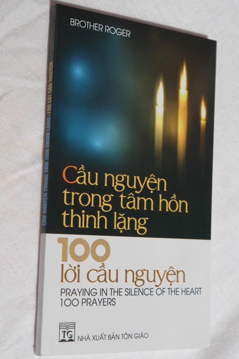 praying-in-the-silence-of-the-heart-100-prayers-vietnamese-english-bilingual-prayer-book-2.jpg