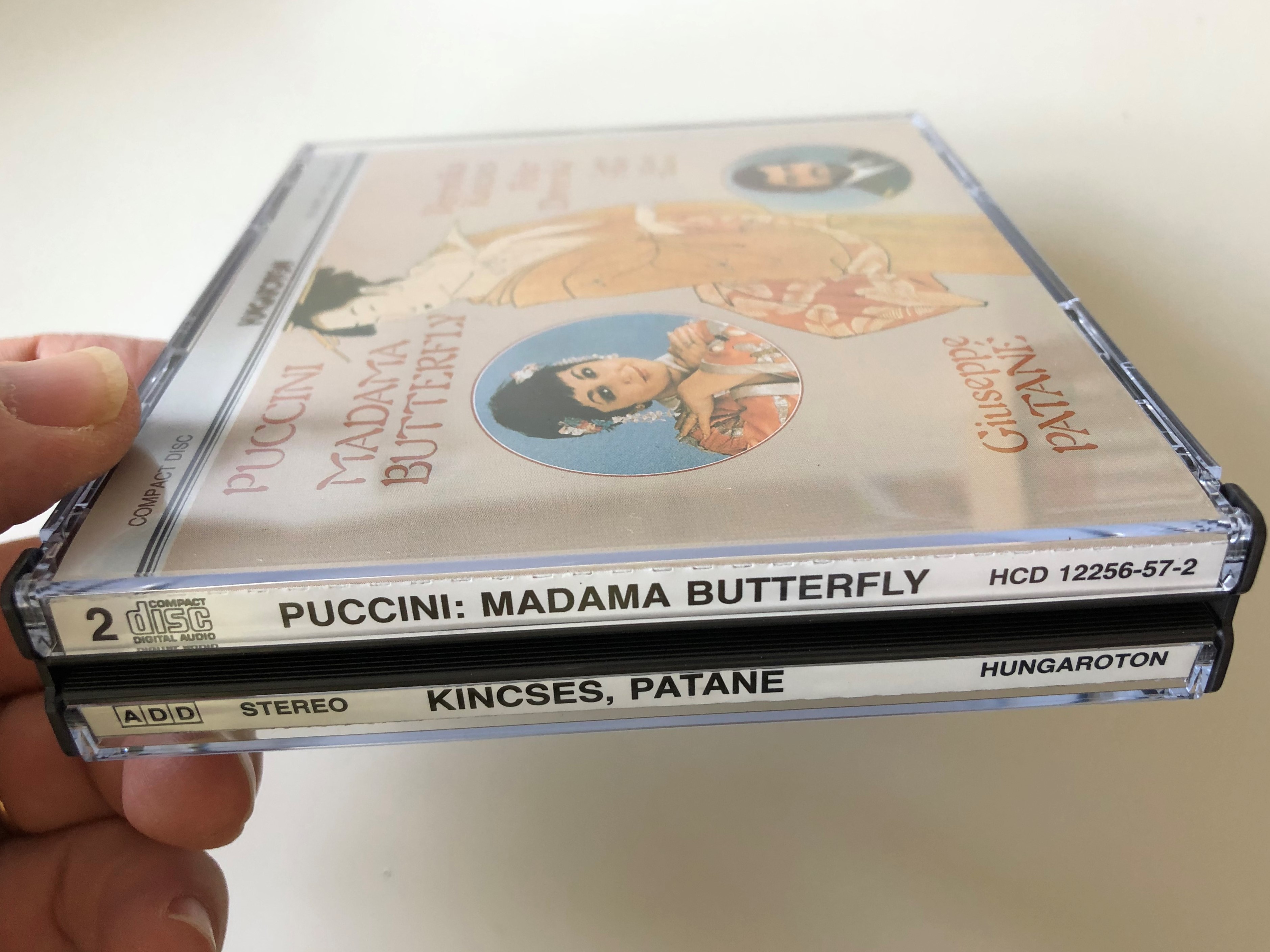 puccini-madama-butterfly-giuseppe-patan-veronika-kincses-peter-dvorsk-lajos-miller-kl-ra-tak-cs-hungaroton-2x-audio-cd-1981-stereo-hcd-12256-57-2-5-.jpg