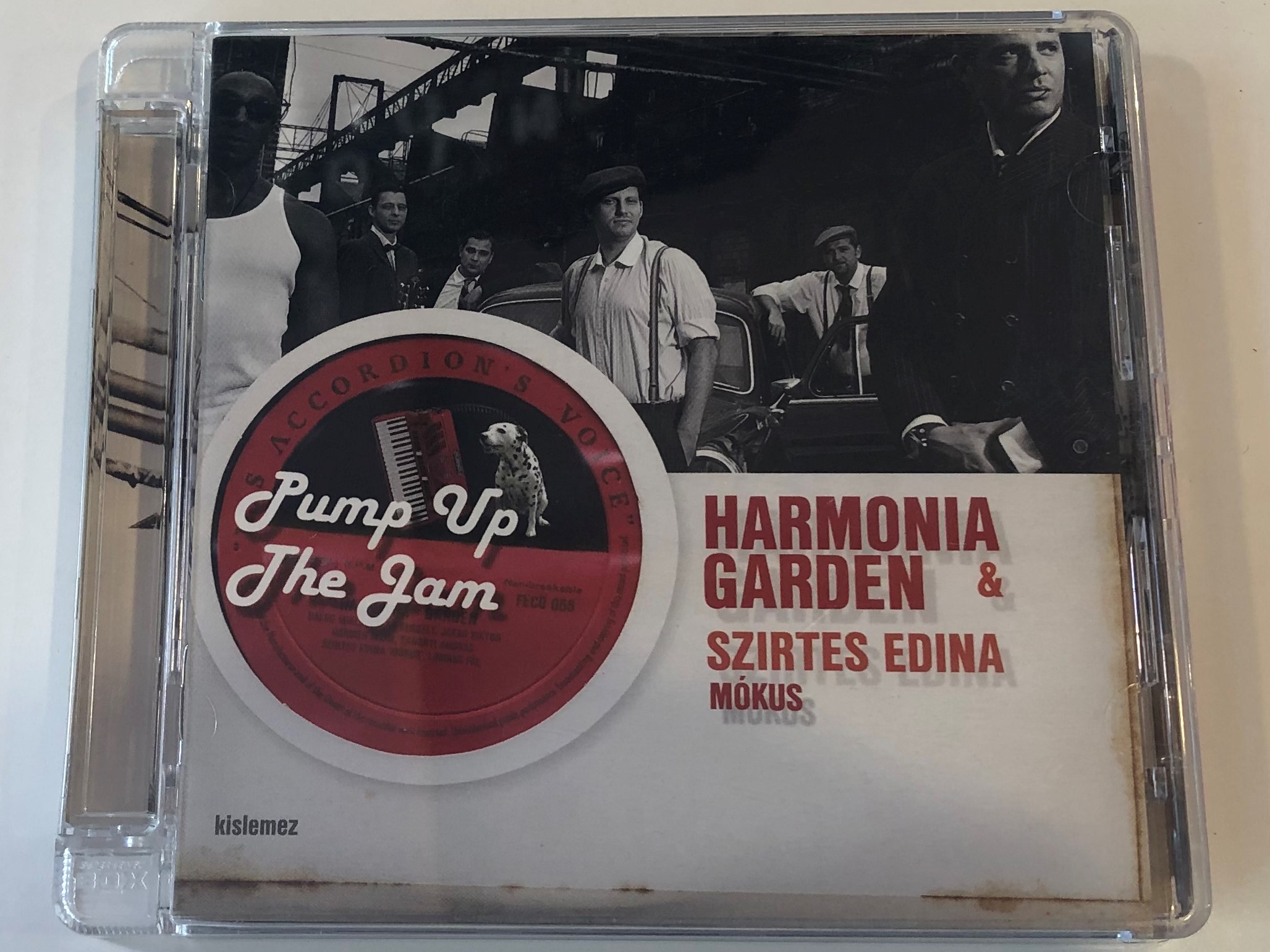 pump-up-the-jam-harmonia-garden-szirtes-edina-mokus-folkeuropa-kiado-audio-cd-2011-5999548112953-1-.jpg