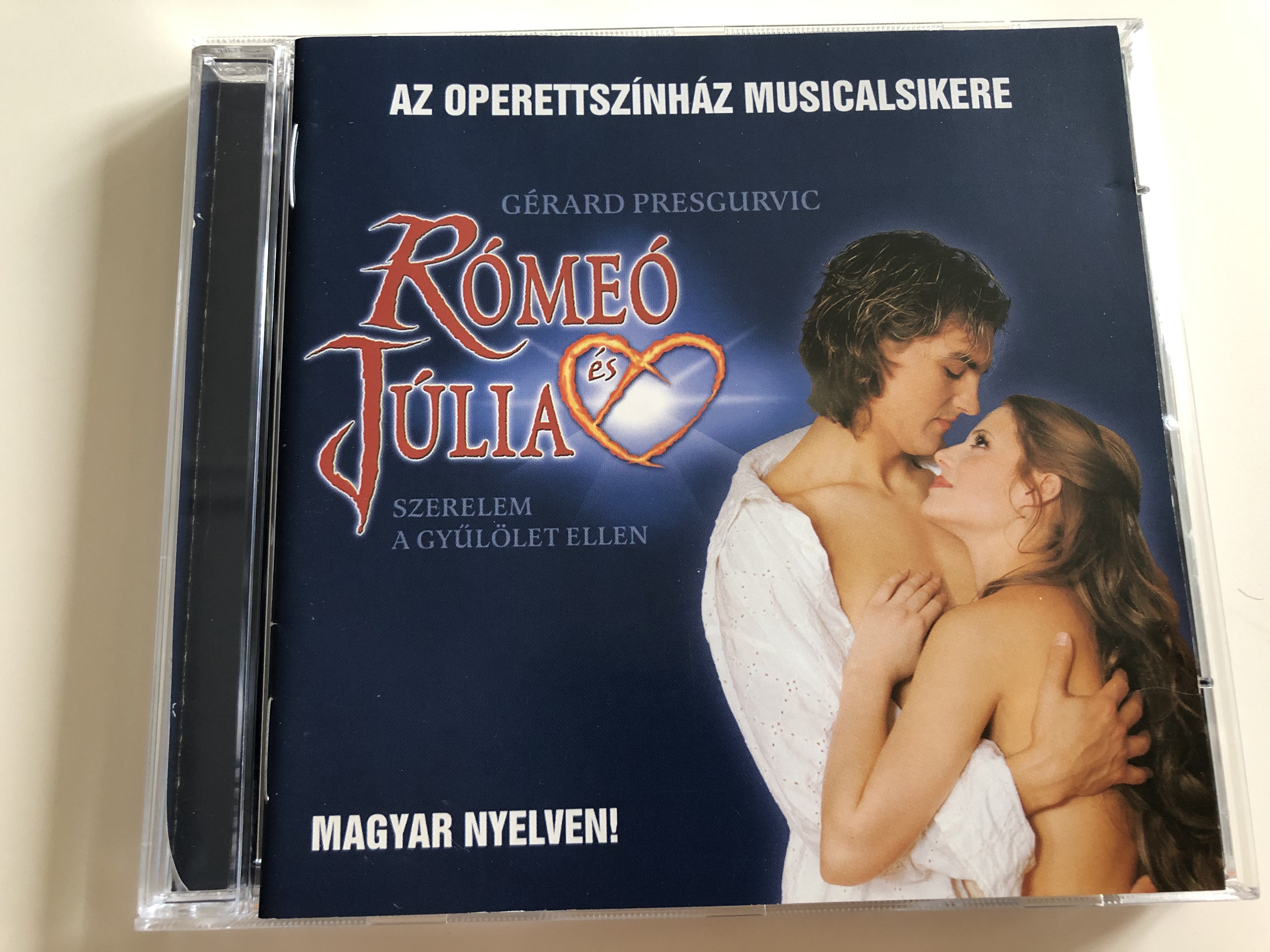 r-me-s-j-lia-szerelem-a-gy-l-let-ellen-audio-cd-2004-romeo-juliet-from-hatred-to-love-g-rard-presgurvic-musical-nek-legszebb-dalai-hungarian-version-of-the-musical-by-g-rard-presgurvic-1-.jpg