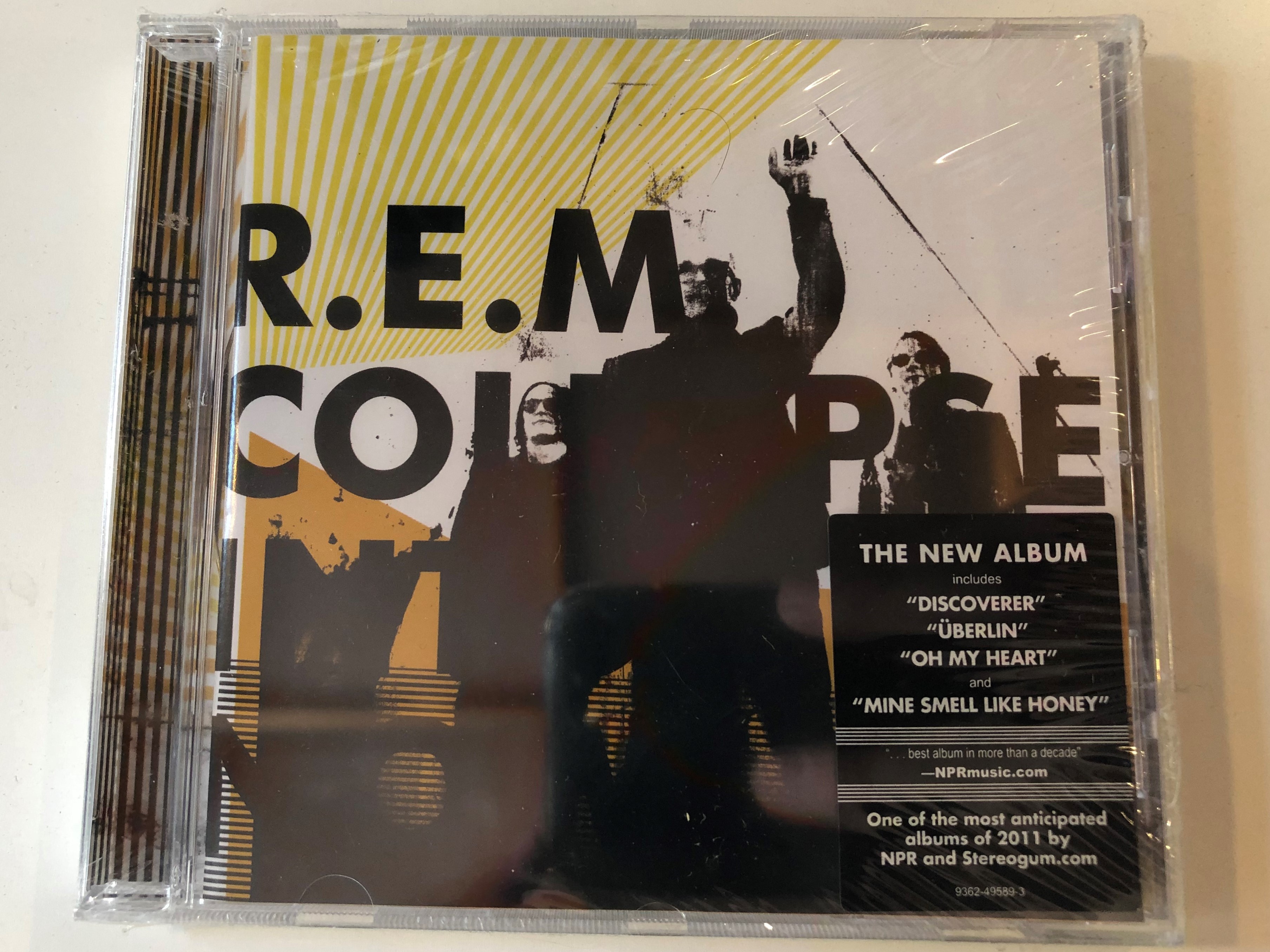 r.e.m.-collapse-into-now-the-new-album-includes-discoverer-berlin-oh-my-heart-and-mine-smell-like-honey-warner-bros.-records-audio-cd-2011-09362-49589-32-1-.jpg