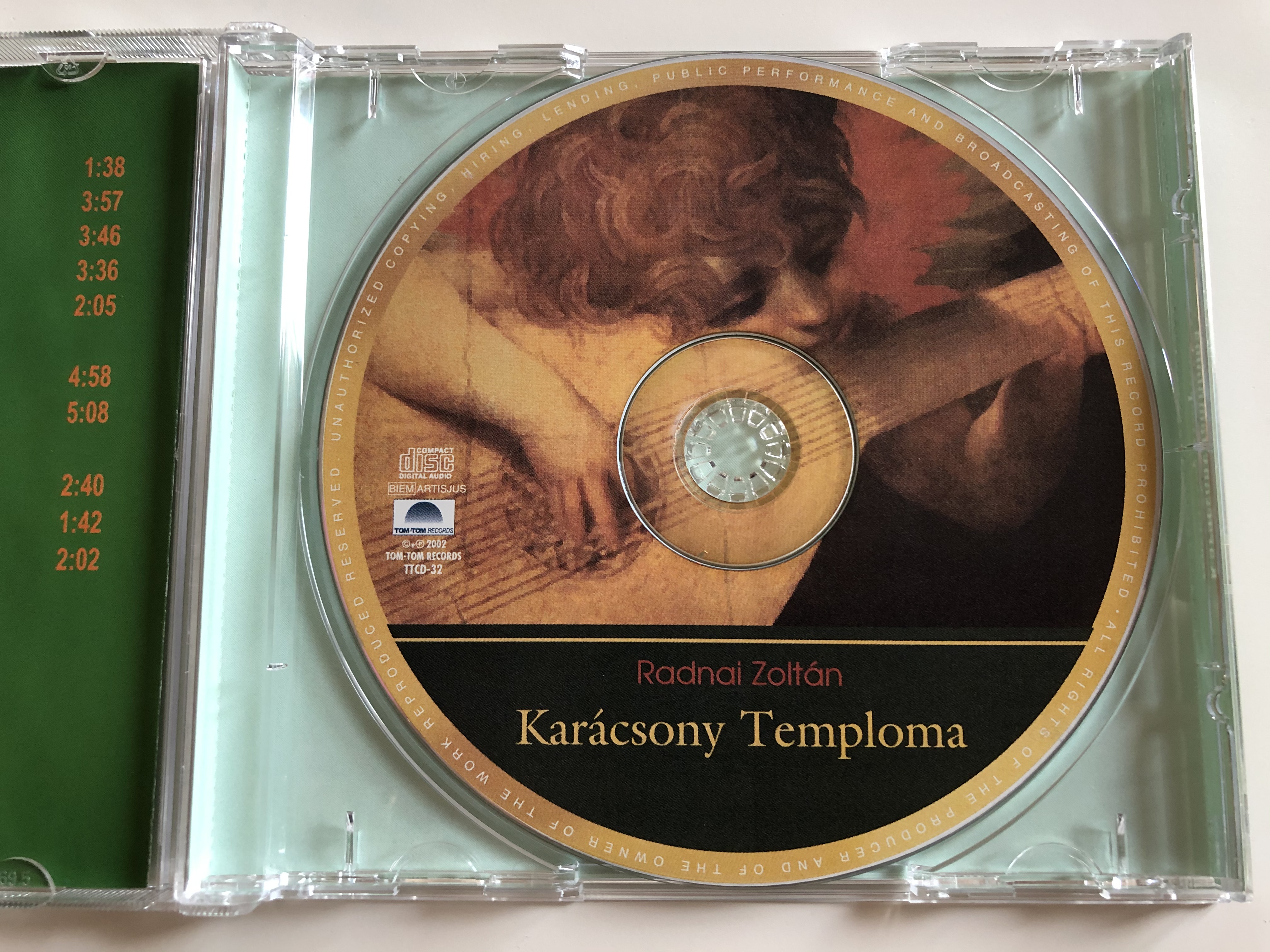 radnai-zolt-n-kar-csony-temploma-hagyom-nyos-s-klasszikus-kar-csonyi-dallamok-tom-tom-records-audio-cd-2002-ttcd-32-4-.jpg