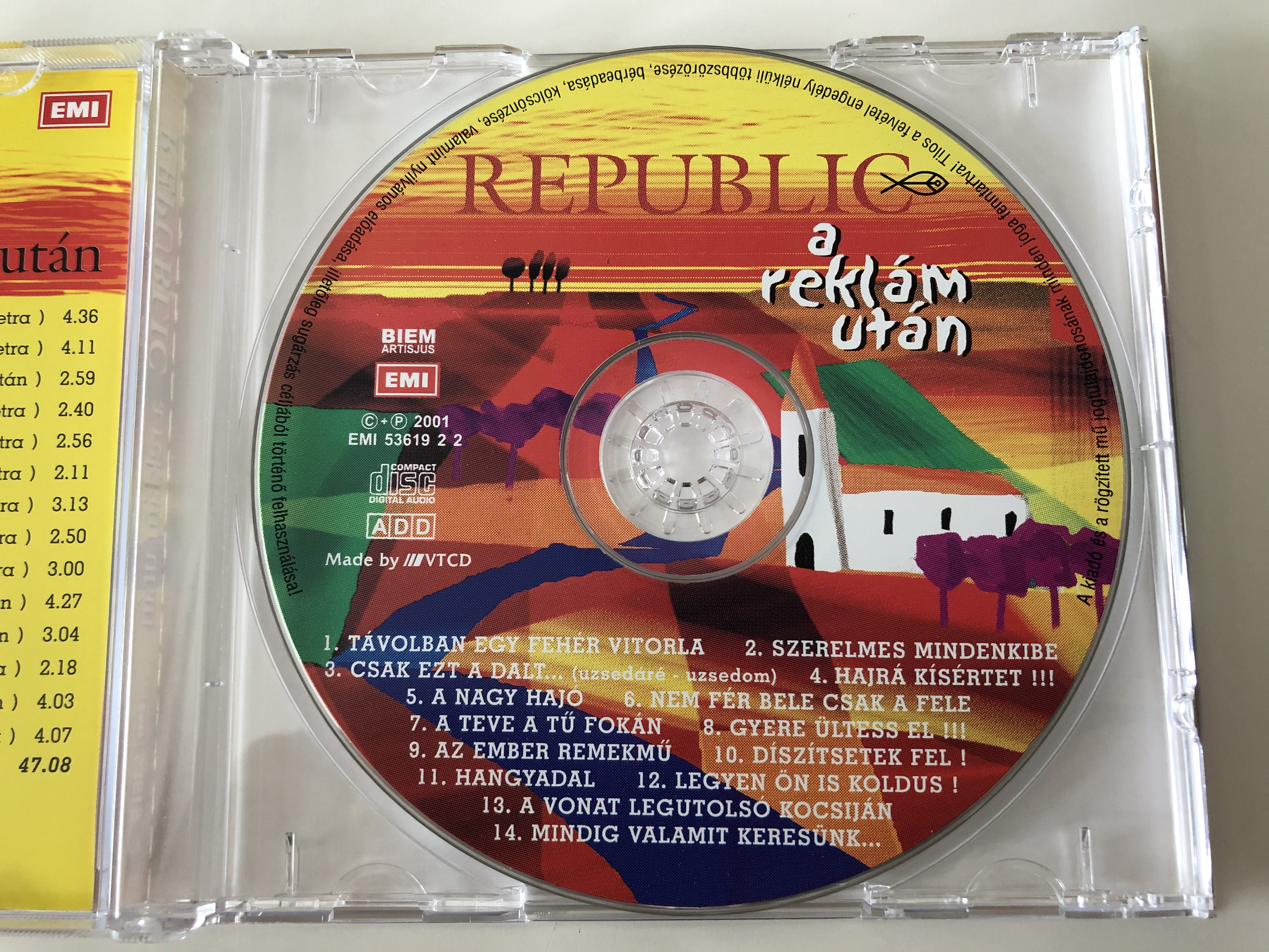 republic-a-rekl-m-ut-n-emi-audio-cd-2001-53619-2-2-3-.jpg