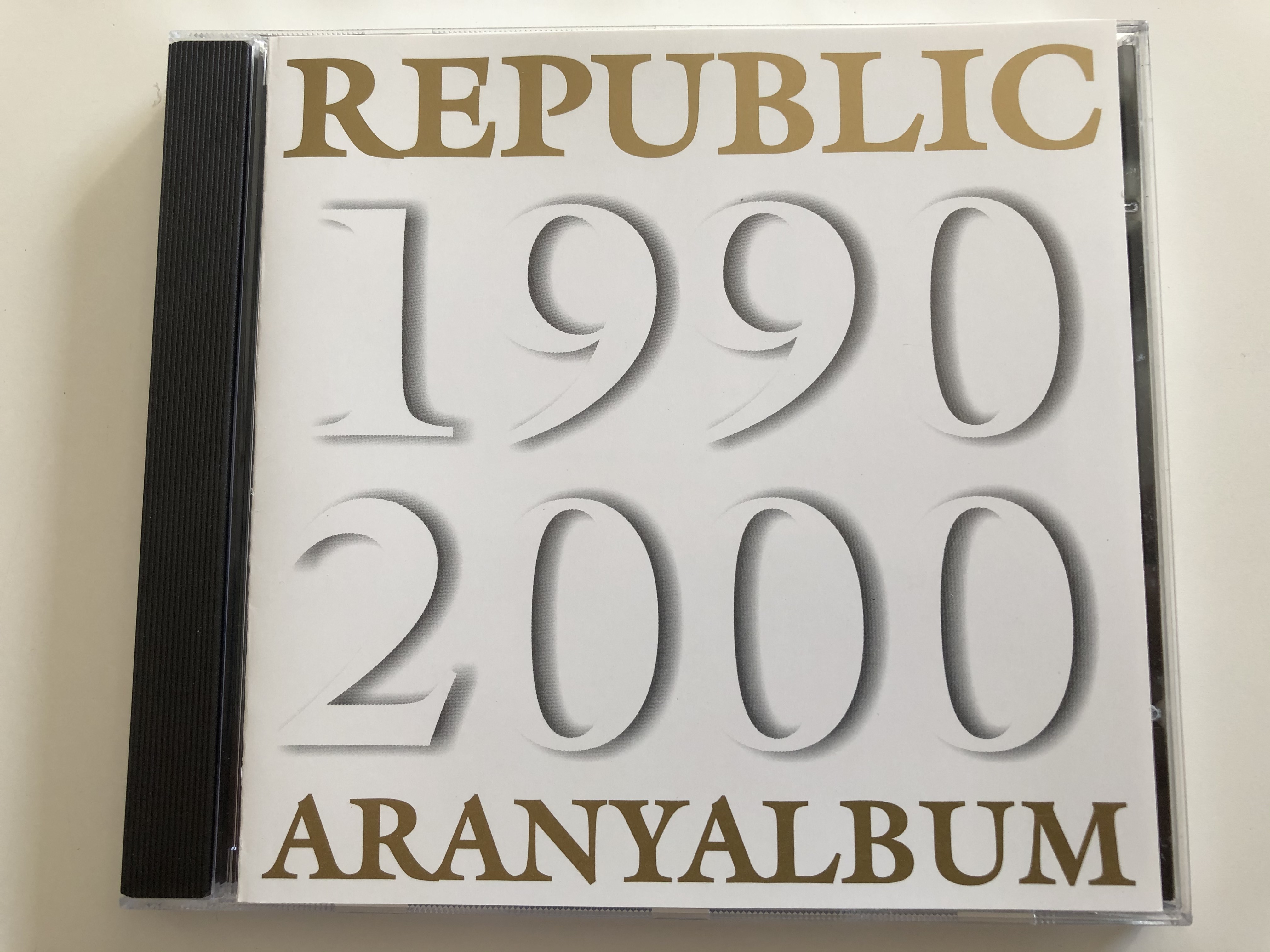 republic-aranyalbum-1999-2000-emi-audio-cd-2000-52592-3-2-1-.jpg