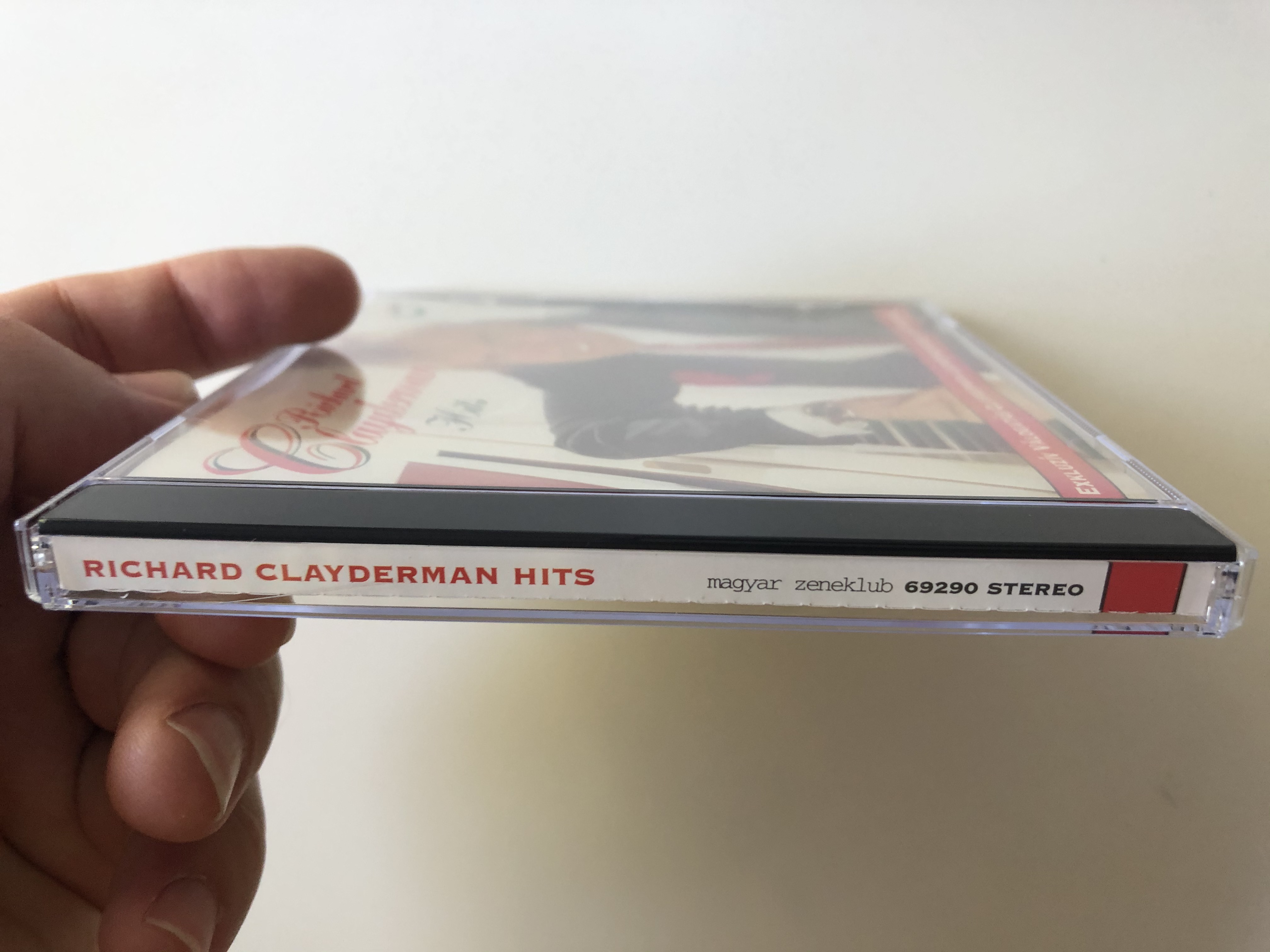 richard-clayderman-hits-exkluziv-valogatas-clayderman-legnepszerubb-felveteleibol-magyar-zeneklub-audio-cd-1995-stereo-69290-5-.jpg