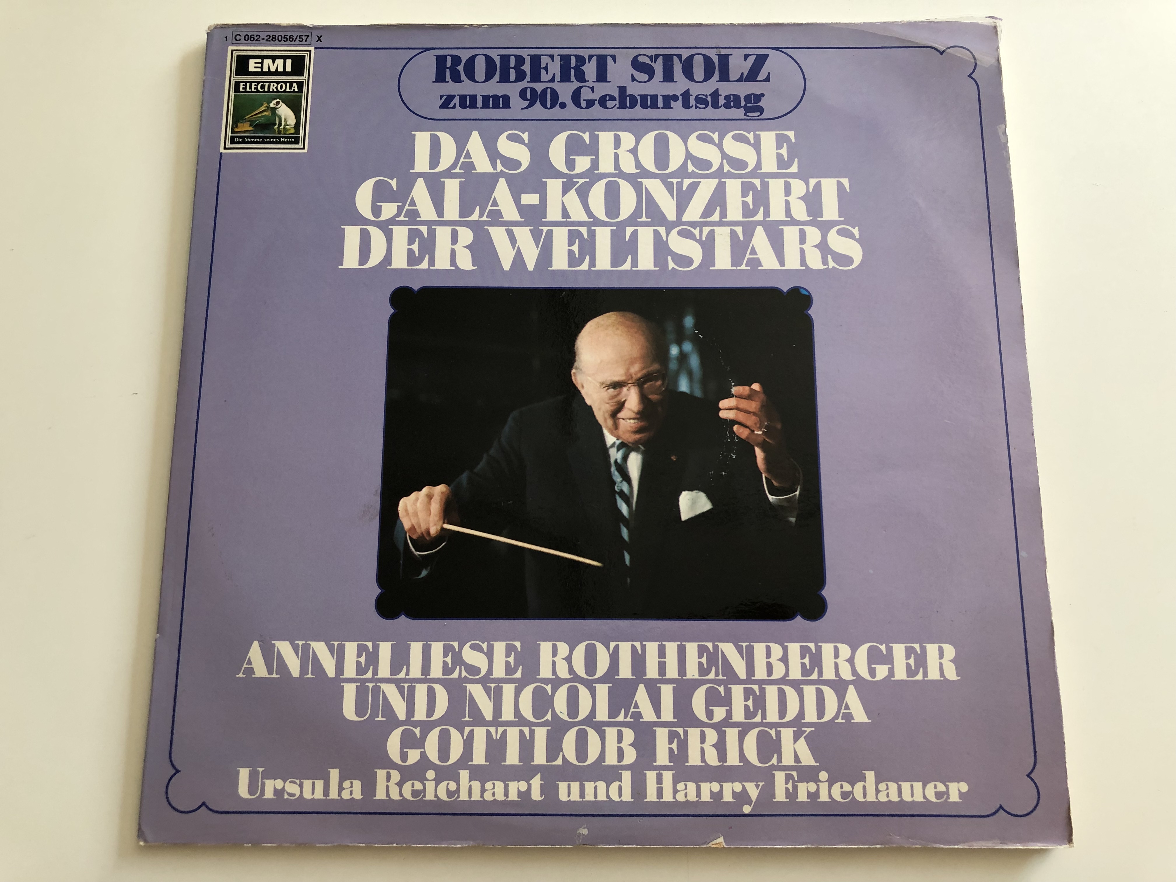 robert-stolz-zum-90.-geburtstagg-das-grosse-gala-konzert-der-weltstars-anneliese-rothenberger-und-nicolai-gedda-gottlob-frick-emi-electrola-2x-lp-1c-062-28-05657-x-1-.jpg