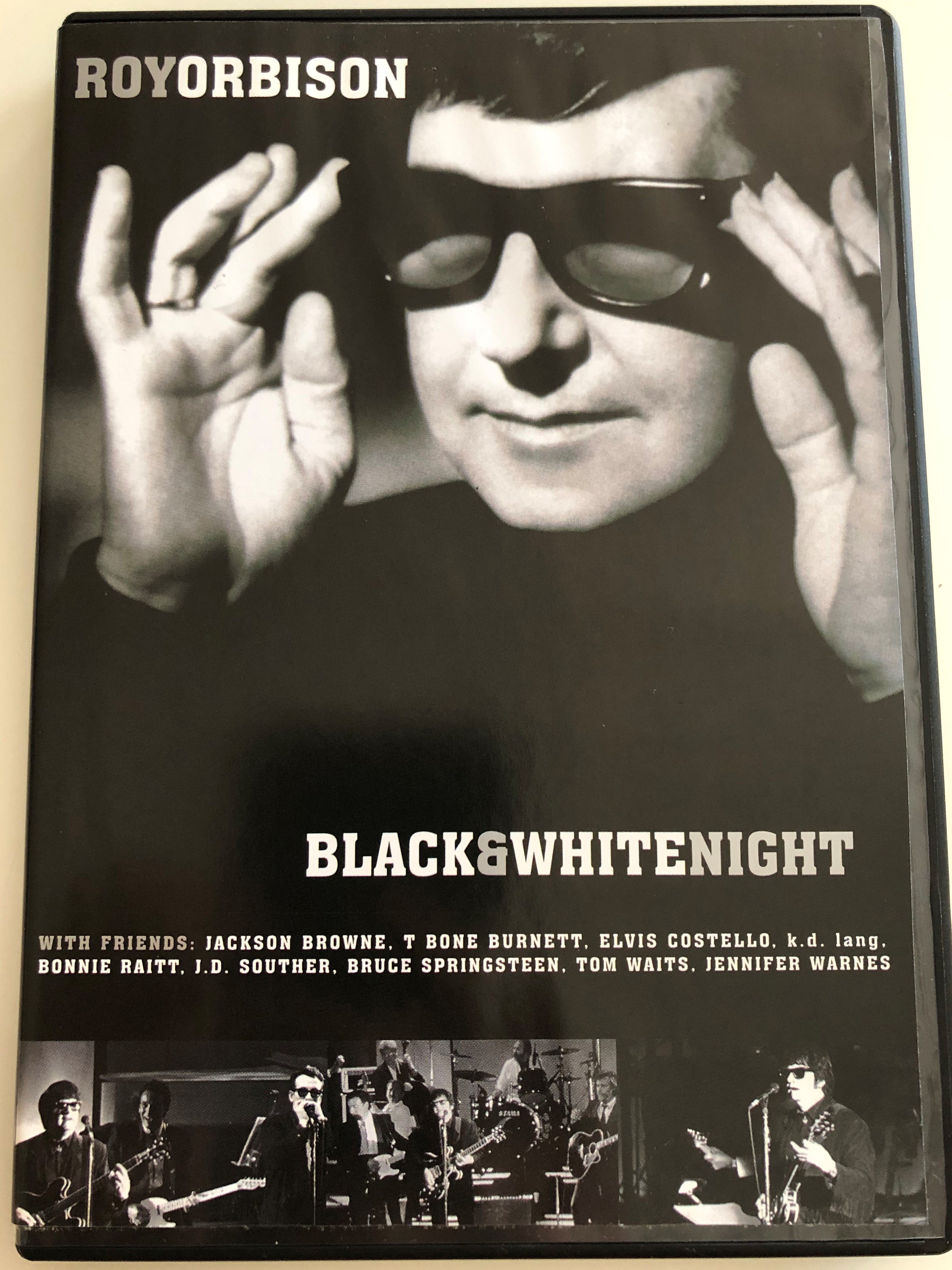 roy-orbison-black-white-night-dvd-with-friends-jackson-browne-1.jpg