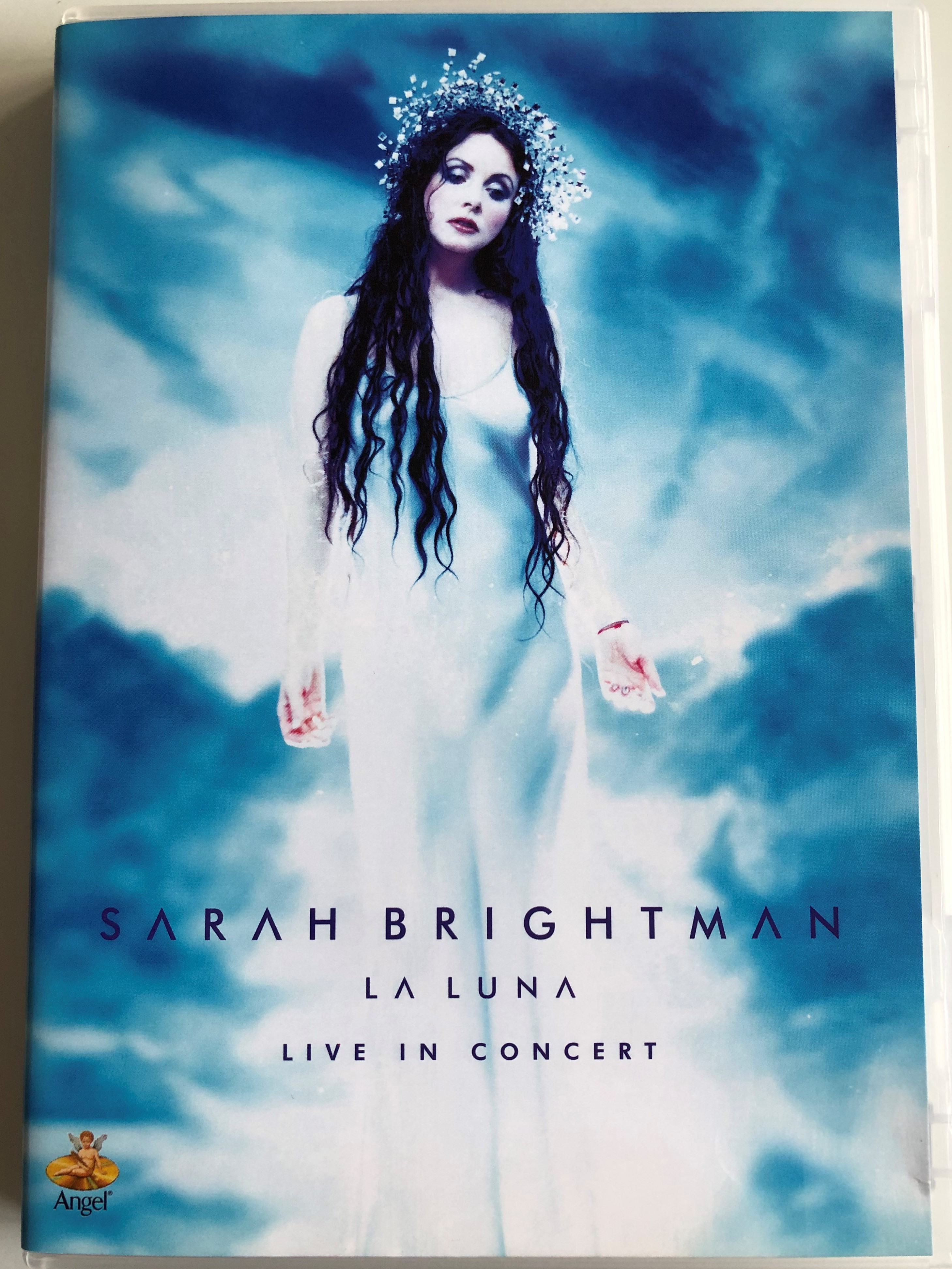 Sarah Brightman - La Luna DVD 2001 Live in Concert / La Lune, Who wants to  live Forever, Pie Jesu, Nessun Dorma, Phantom of the Opera, Time to say  goodbye - bibleinmylanguage