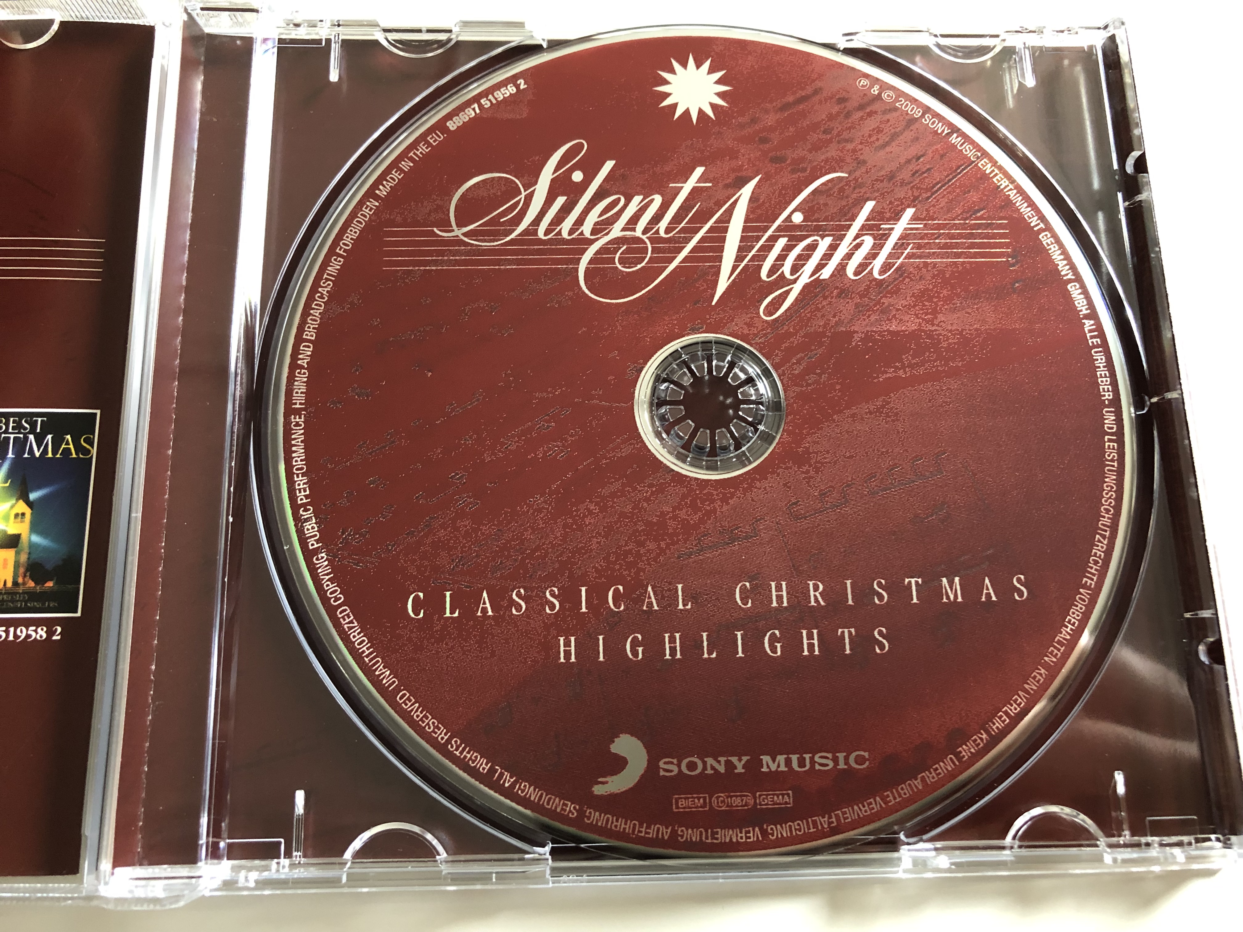 silent-night-classical-christmas-highlights-placido-domingo-paul-potts-james-galway-montserrat-caball-ave-maria-little-drummer-boy-hark-the-herald-angels-sing-audio-cd-2009-sony-music-4-.jpg