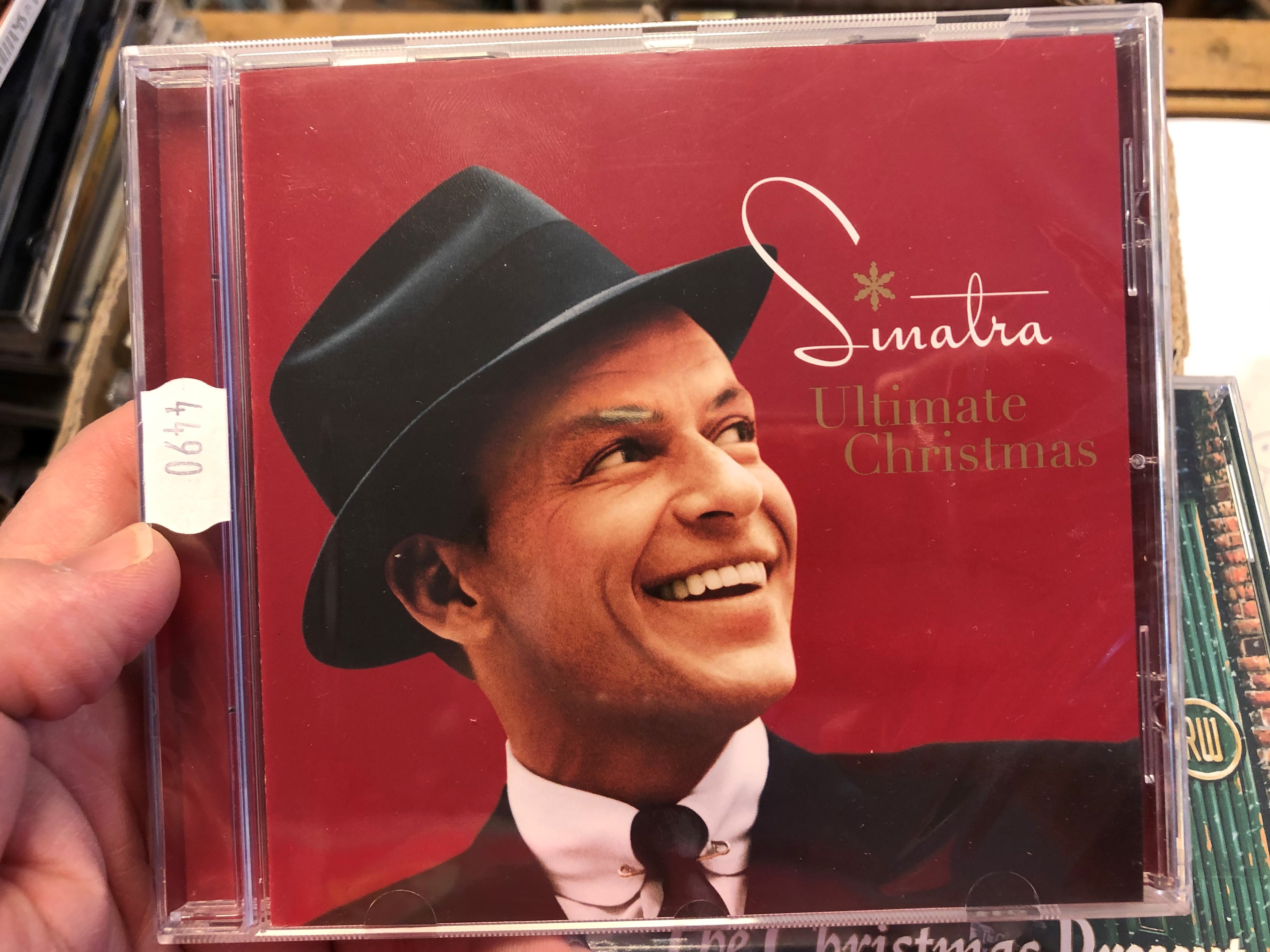 sinatra-ultimate-christmas-capitol-records-audio-cd-2017-602557734775-1-.jpg