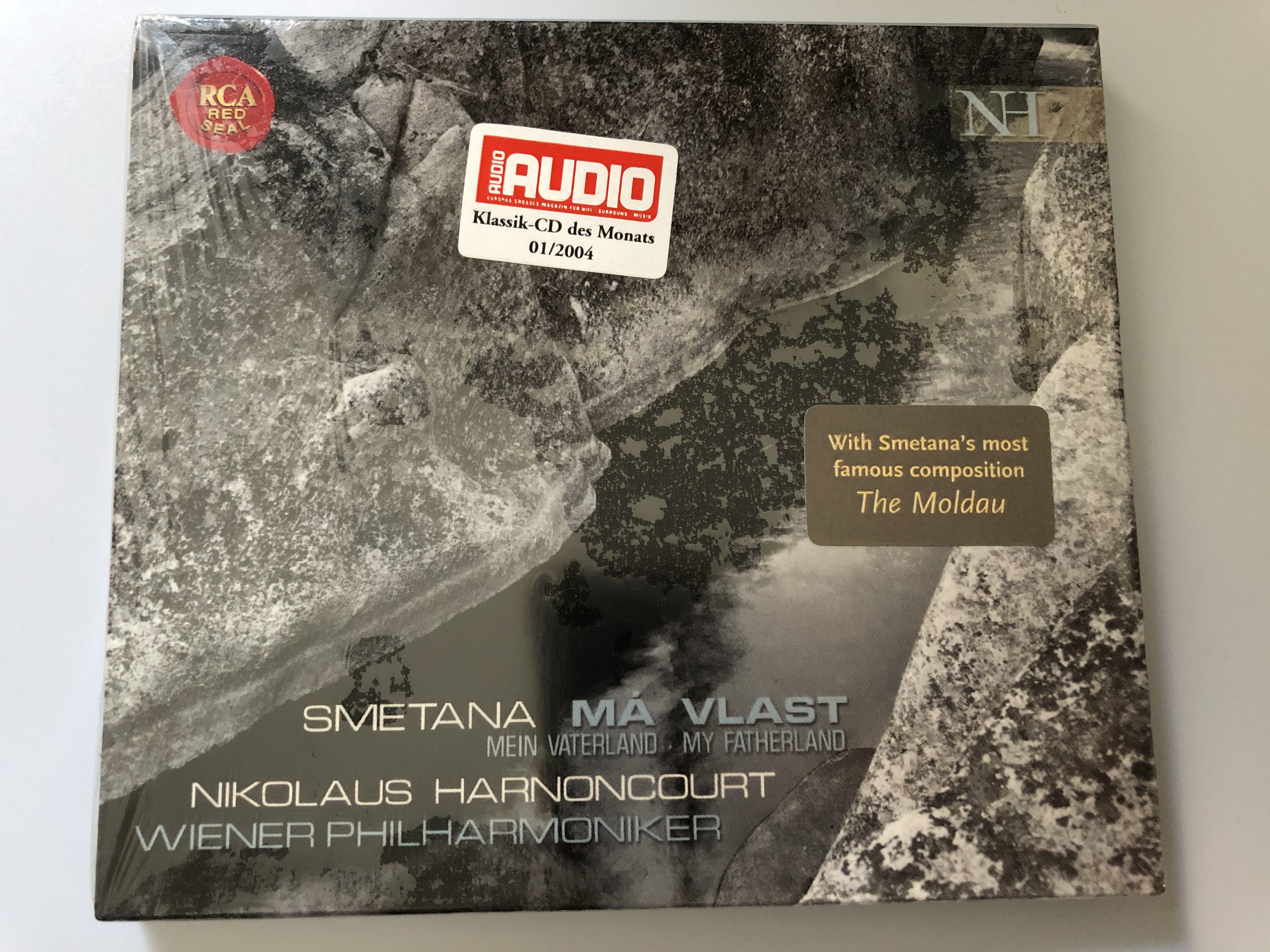 smetana-nicolaus-harnoncourt-m-vlast-mein-vaterland-my-fatherland-wiener-philharmoniker-rca-red-seal-2x-audio-cd-2003-82876-54331-2-1-.jpg