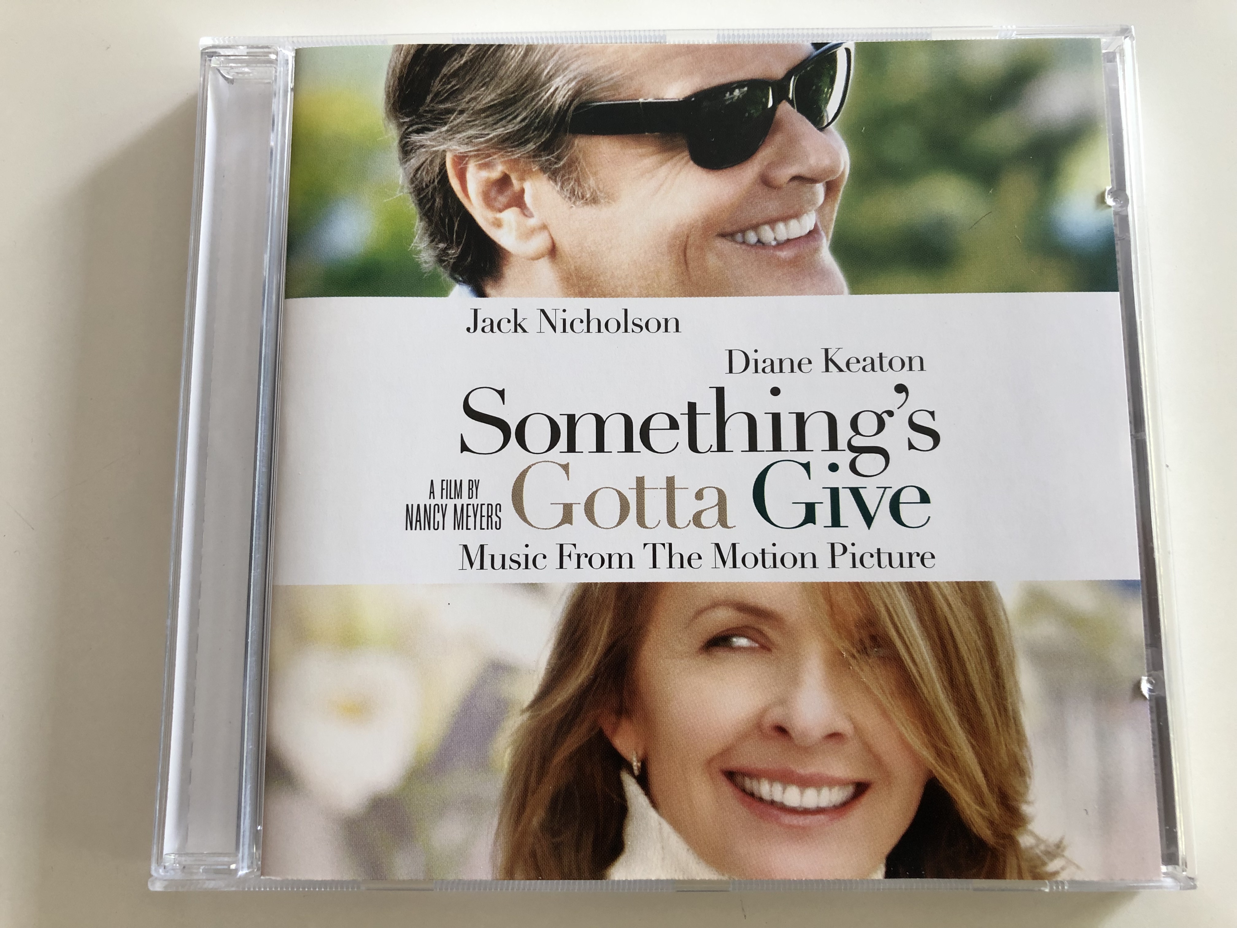 something-s-gotta-give-jack-nicholson-diane-keaton-music-from-the-motion-picture-a-film-by-nancy-meyers-audio-cd-2003-col-515035-2-1-.jpg