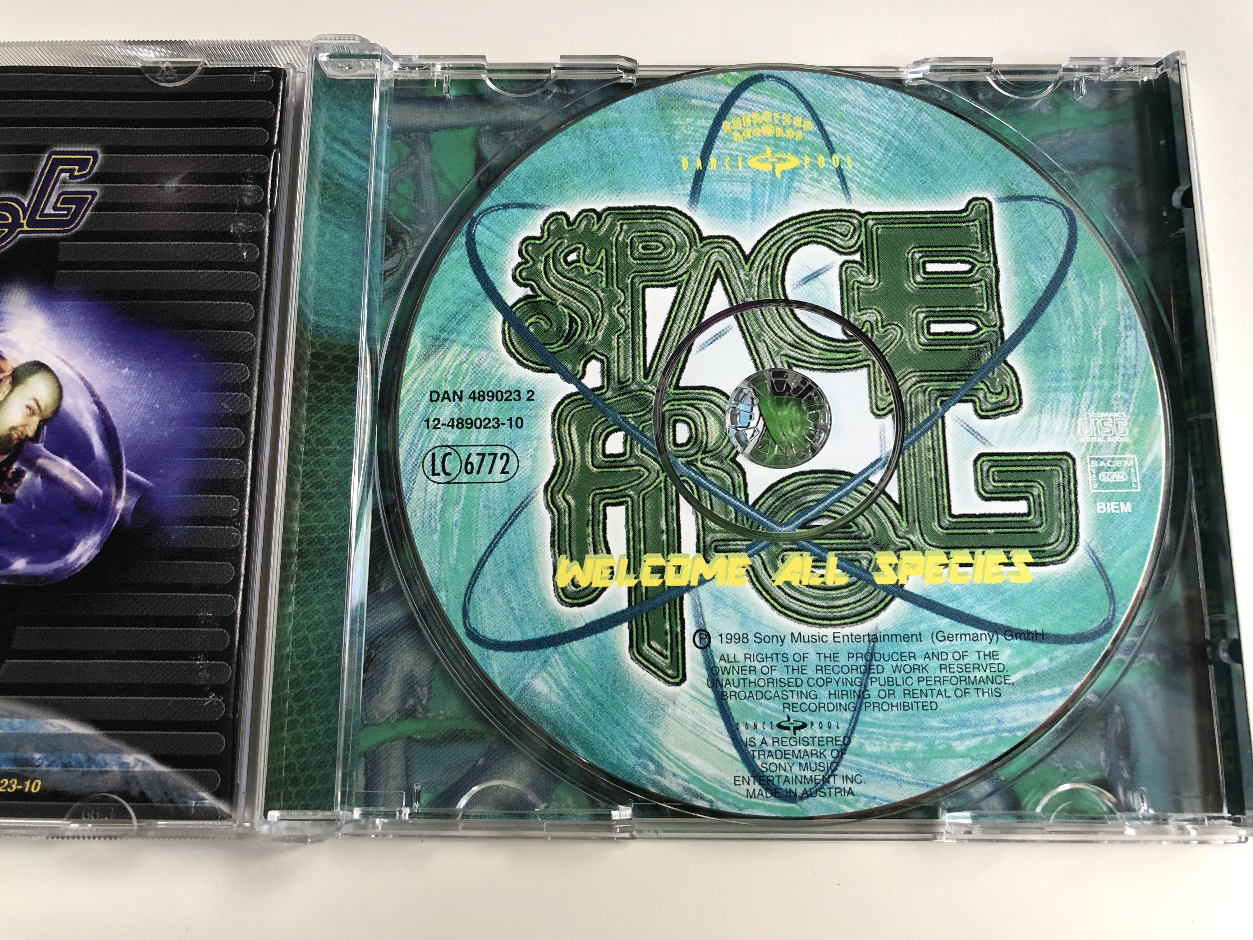 space-frog-welcome-all-species-dance-pool-audio-cd-1998-489023-2-9-.jpg