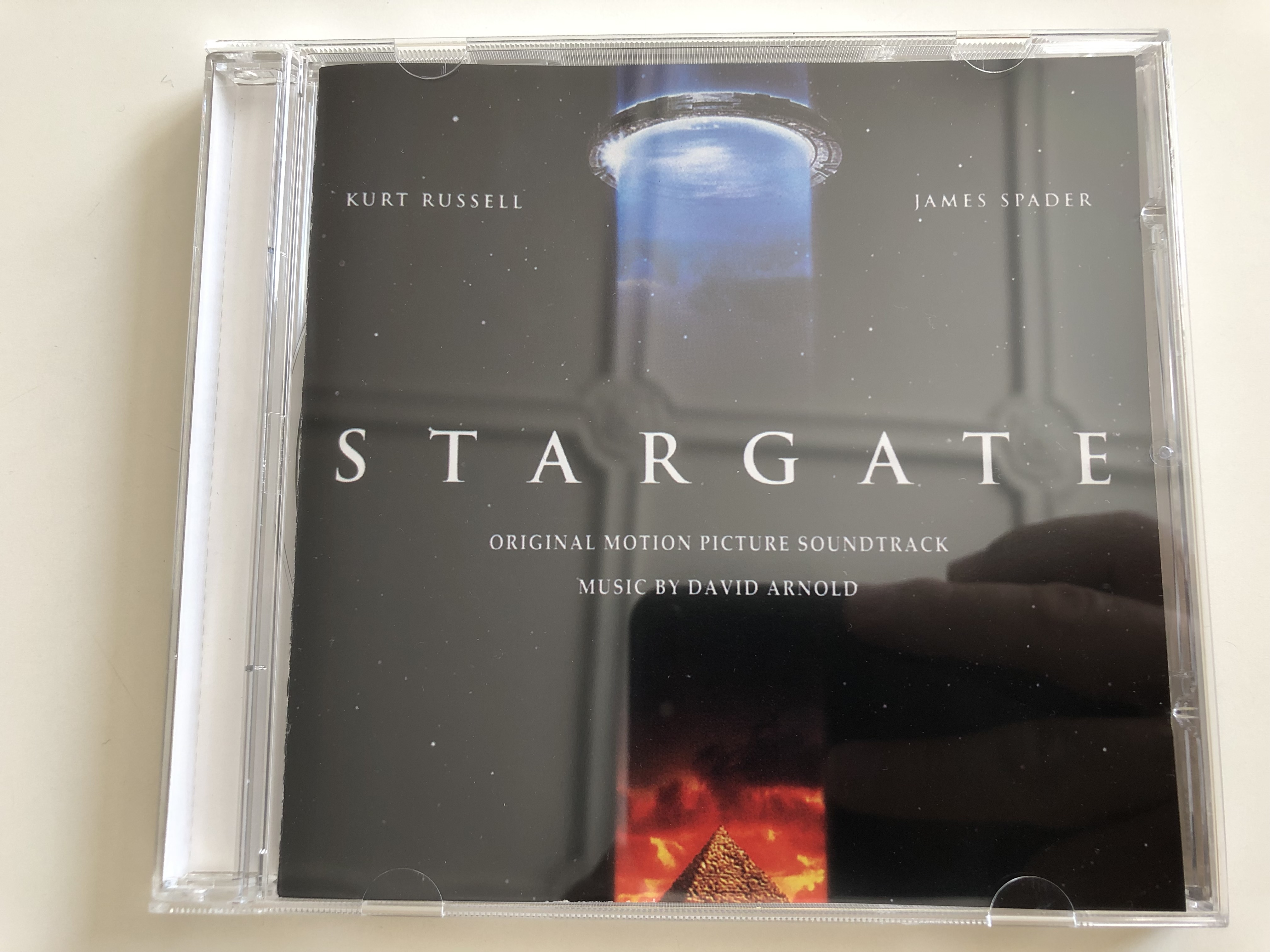 stargate-original-motion-picture-soundtrack-music-by-david-arnold-kurt-russel-james-spader-audio-cd-1994-1-.jpg