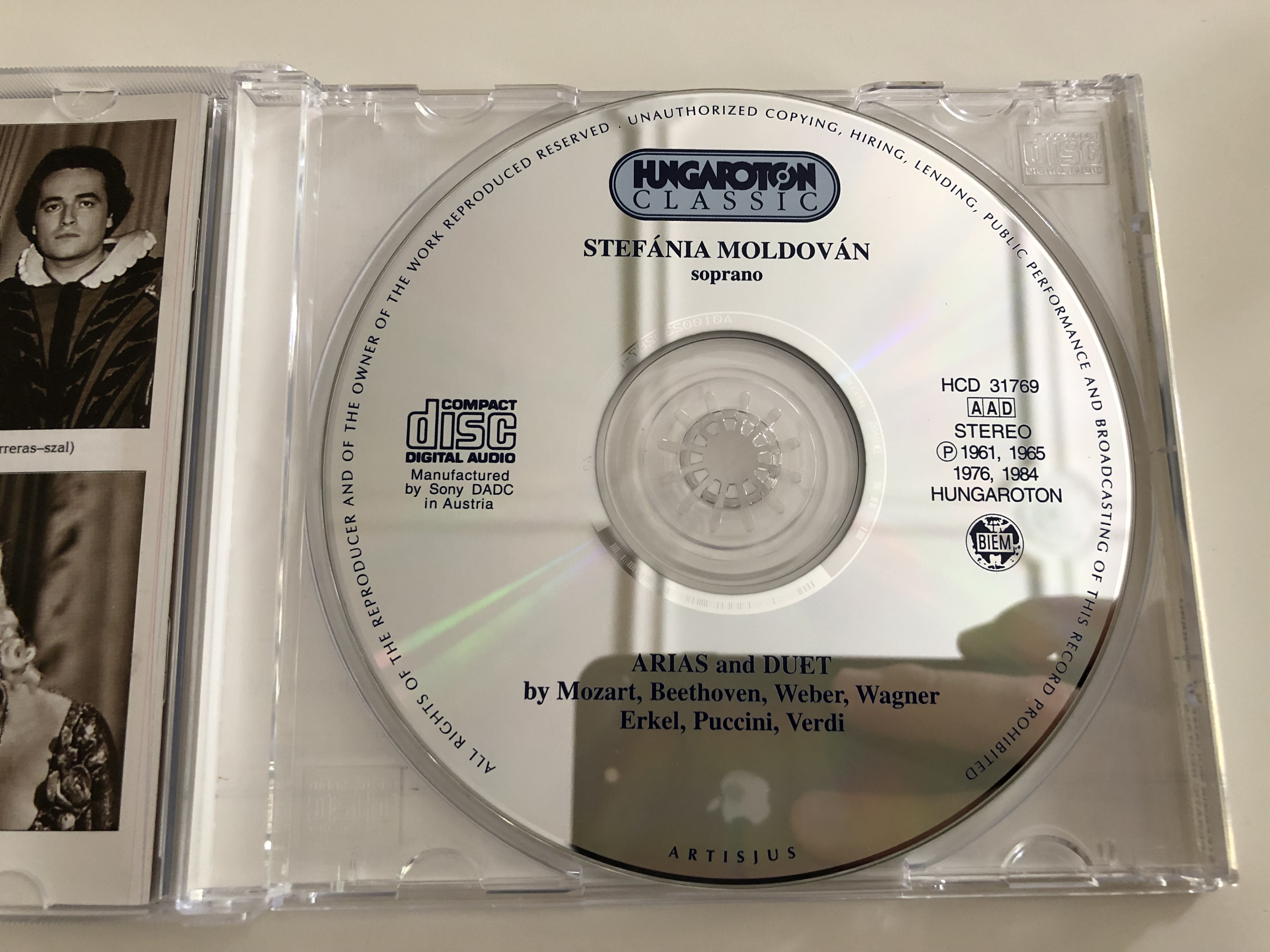 stef-nia-moldov-n-soprano-great-hungarian-voices-mozart-beethoven-weber-wagner-erkel-puccini-verdi-hungaroton-classic-audio-cd-1997-hcd-31769-7-.jpg