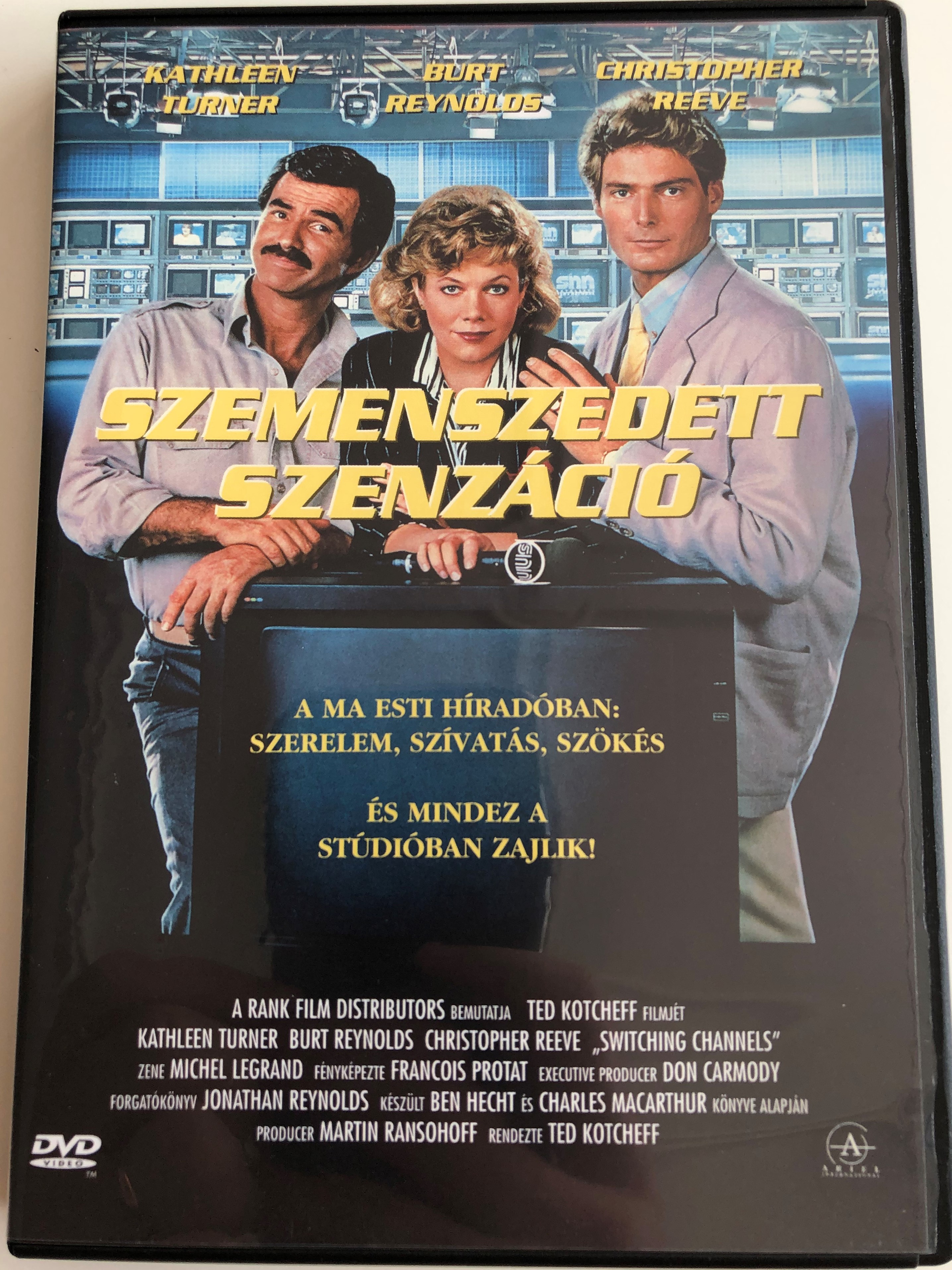 switching-channels-dvd-1988-szemenszedett-szenz-ci-1.jpg